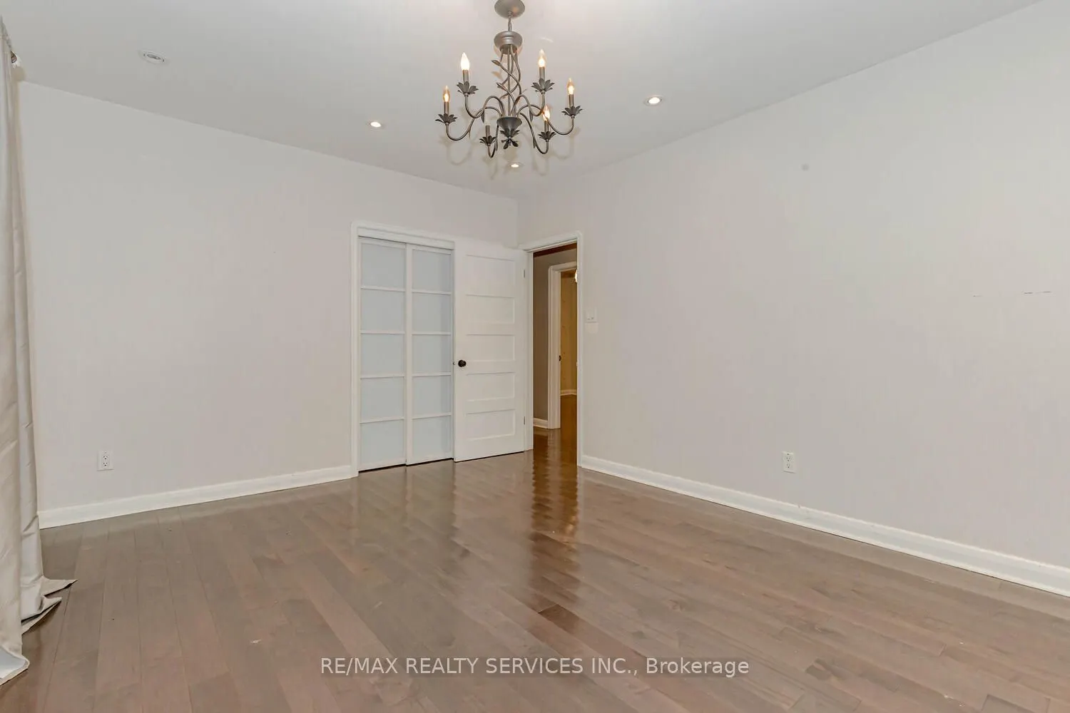 1259 Twin Oaks Dell Drive