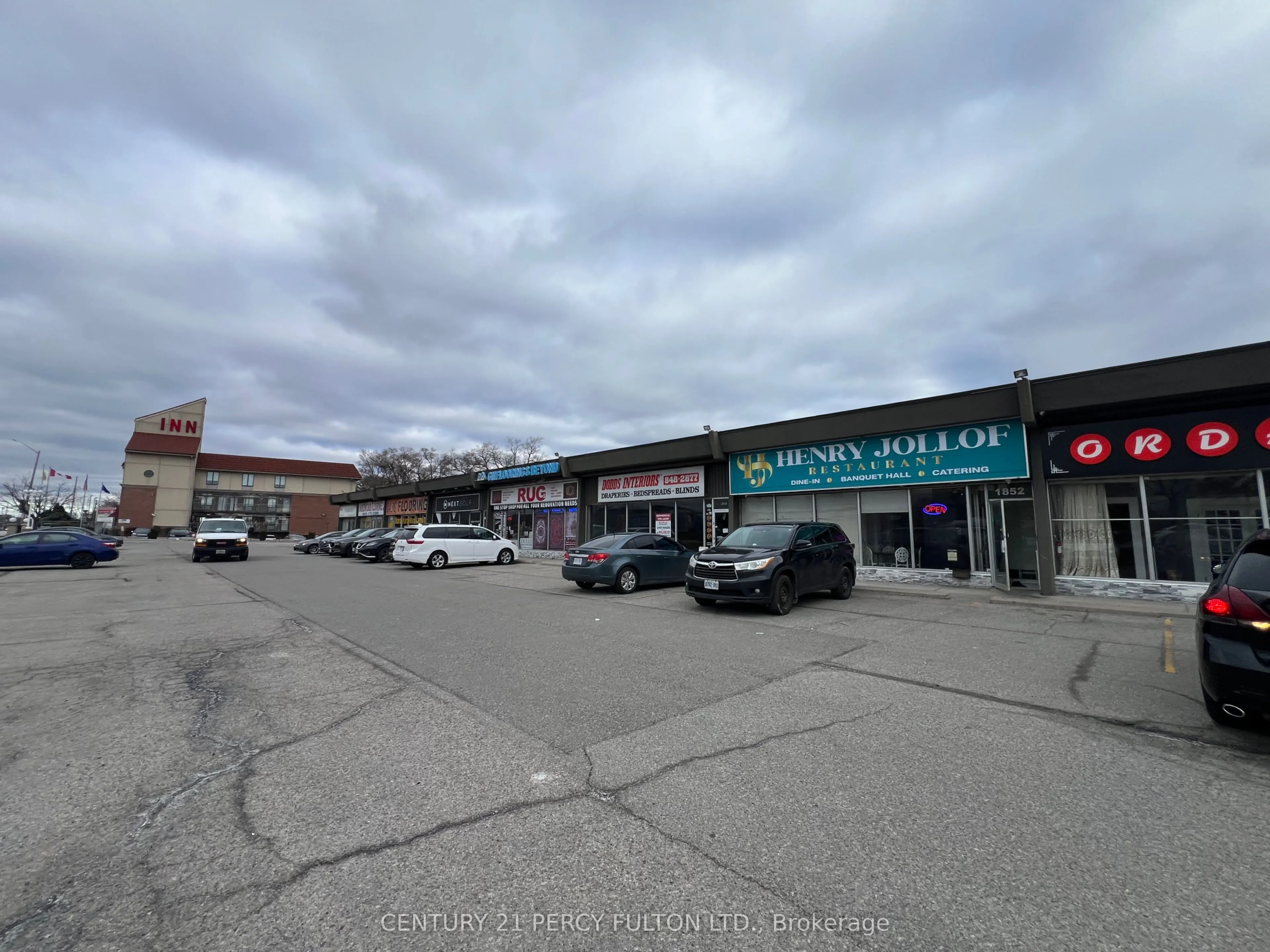 1850 Dundas Street E