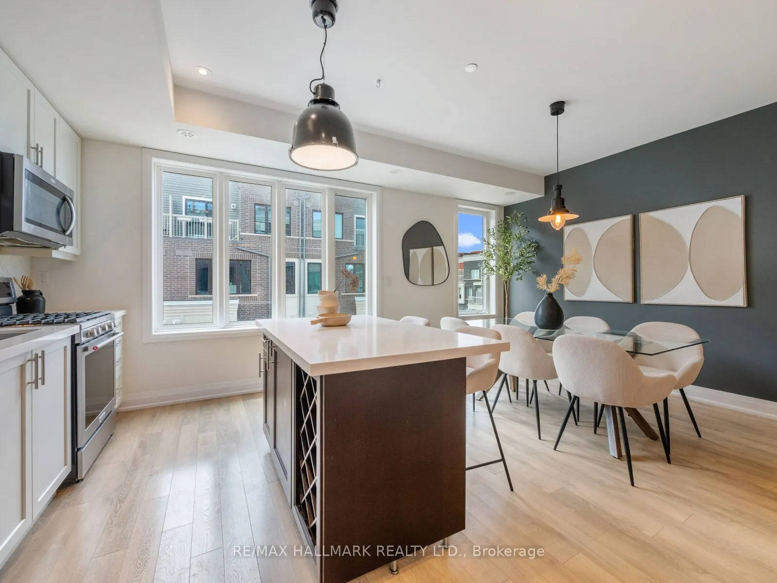 85 Eastwood Park Gardens, #3