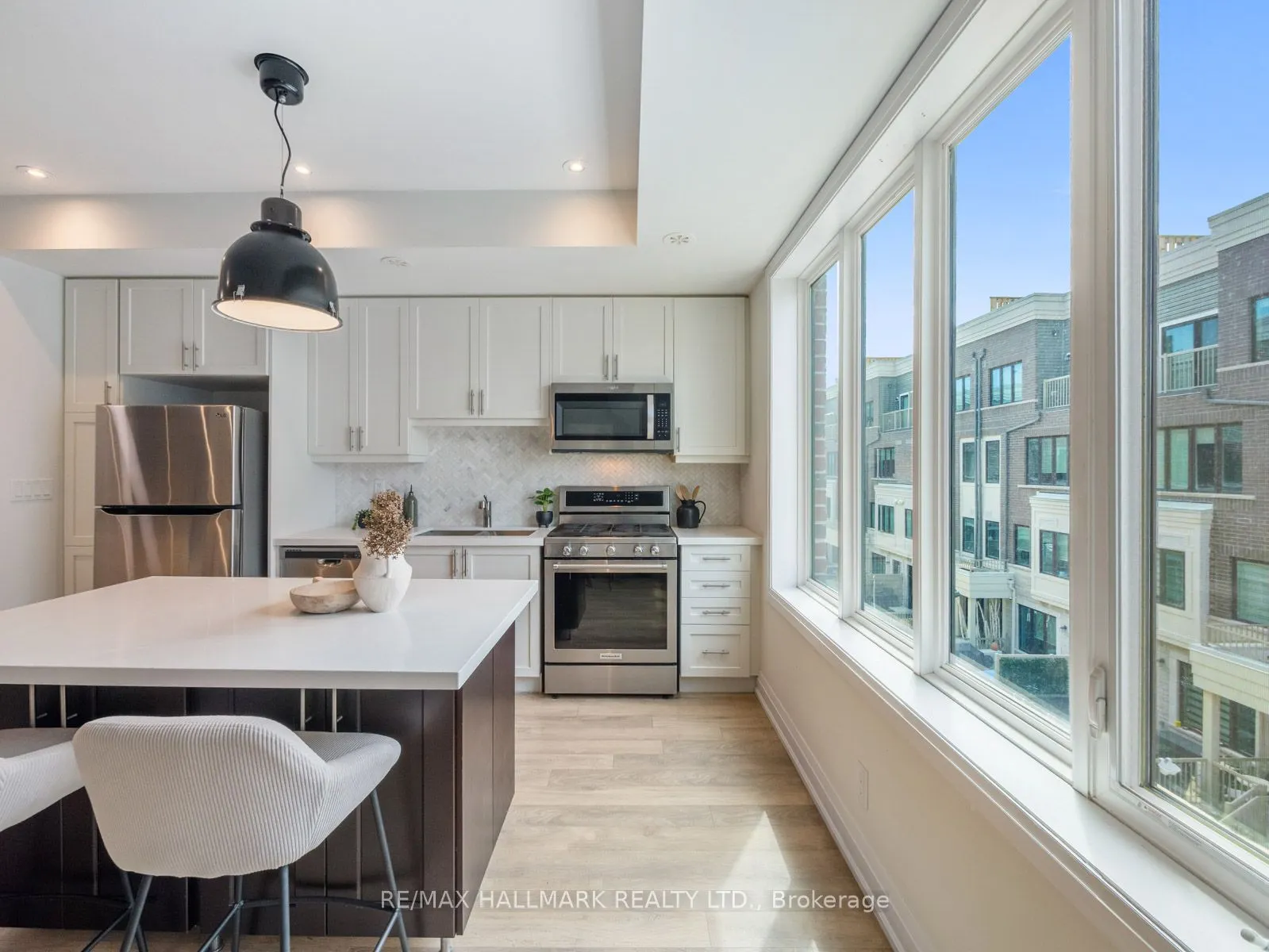85 Eastwood Park Gardens, #3