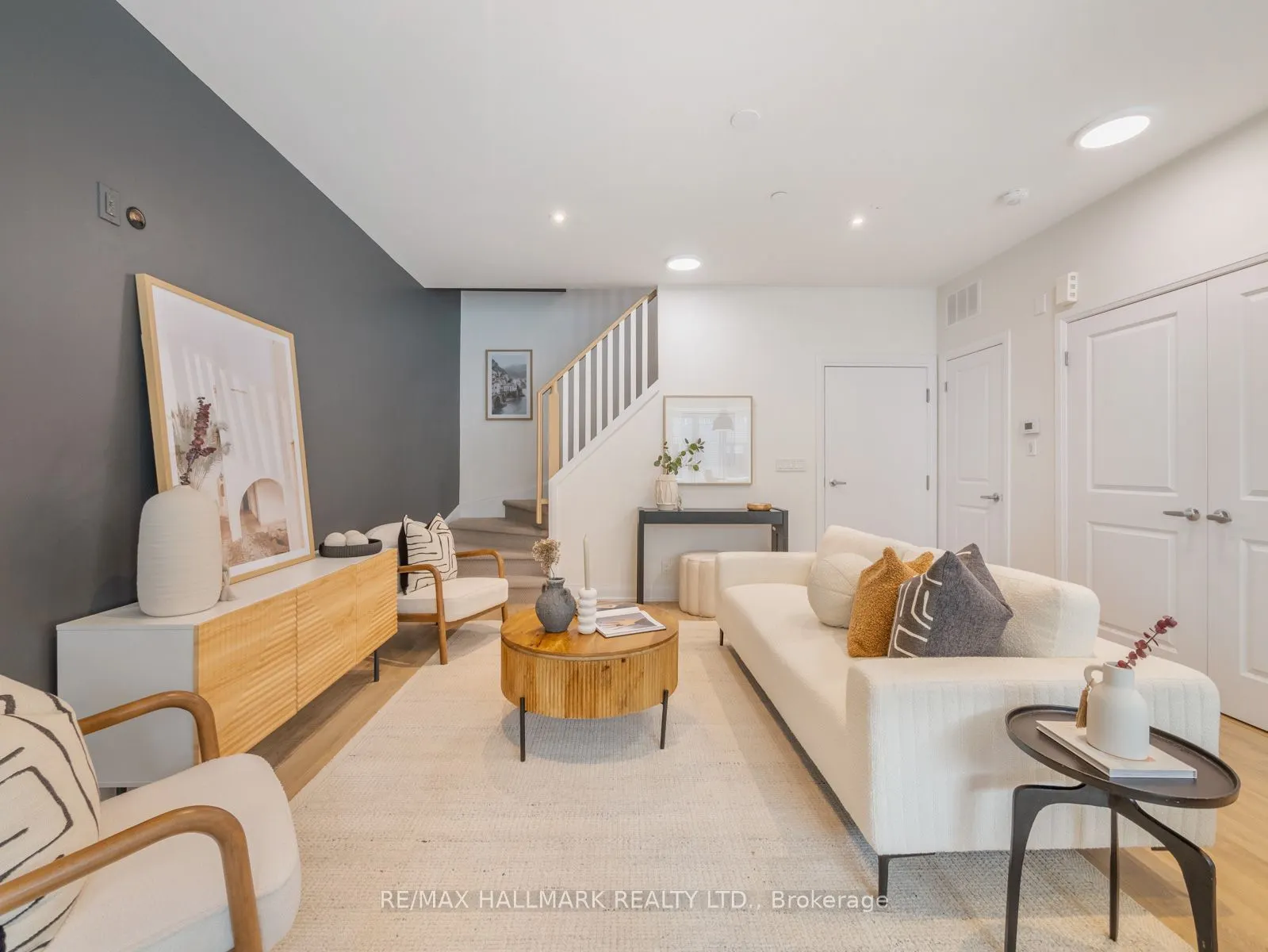 85 Eastwood Park Gardens, #3