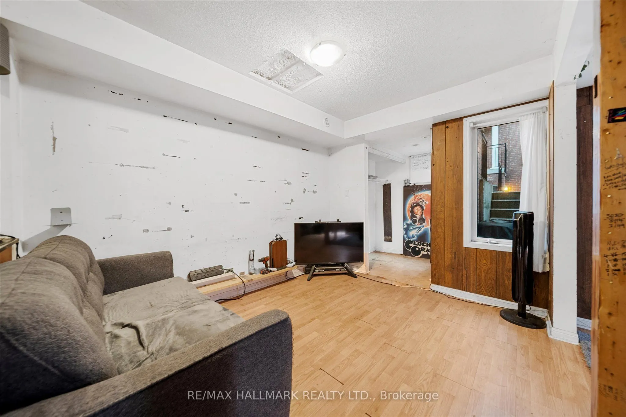10 Laidlaw Street, #734