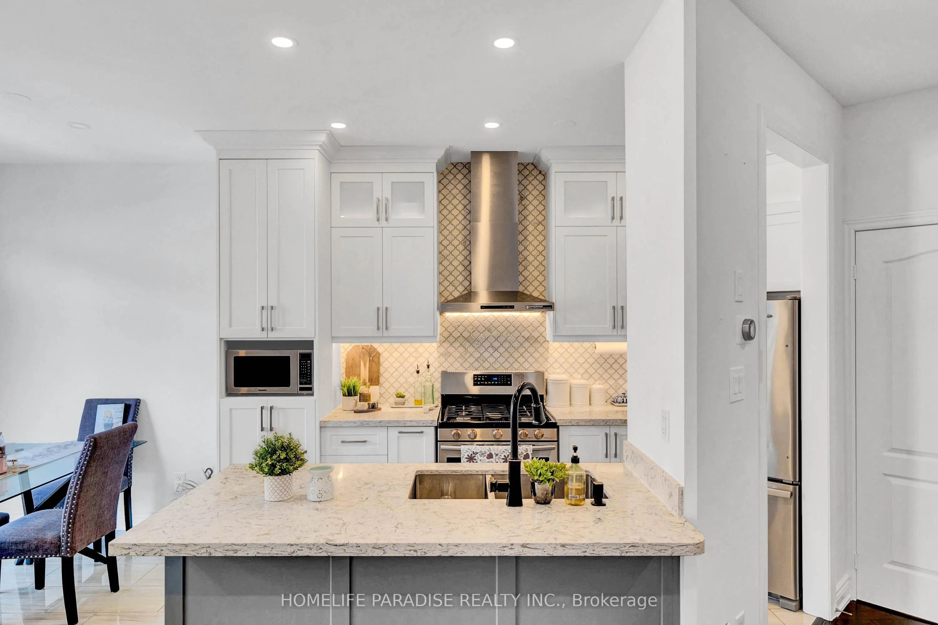 33 Silent Pond Crescent