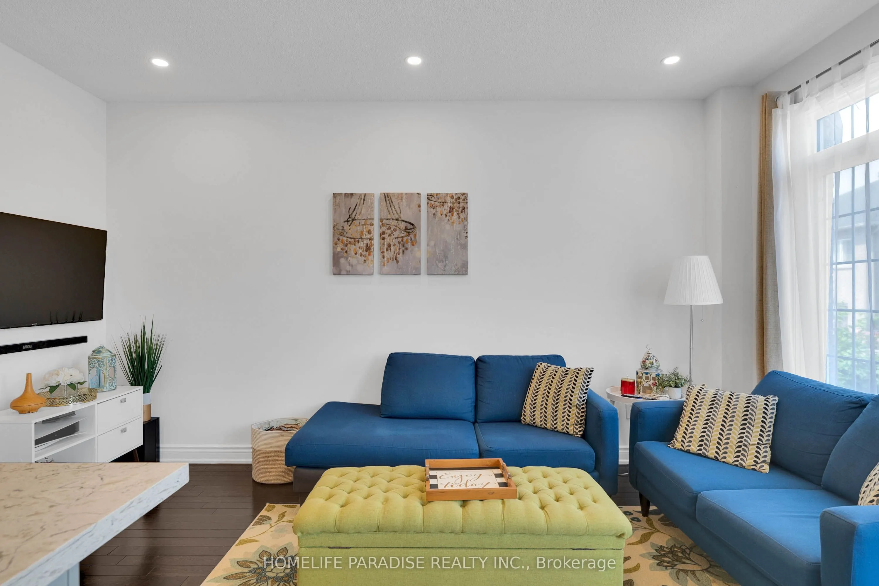 33 Silent Pond Crescent