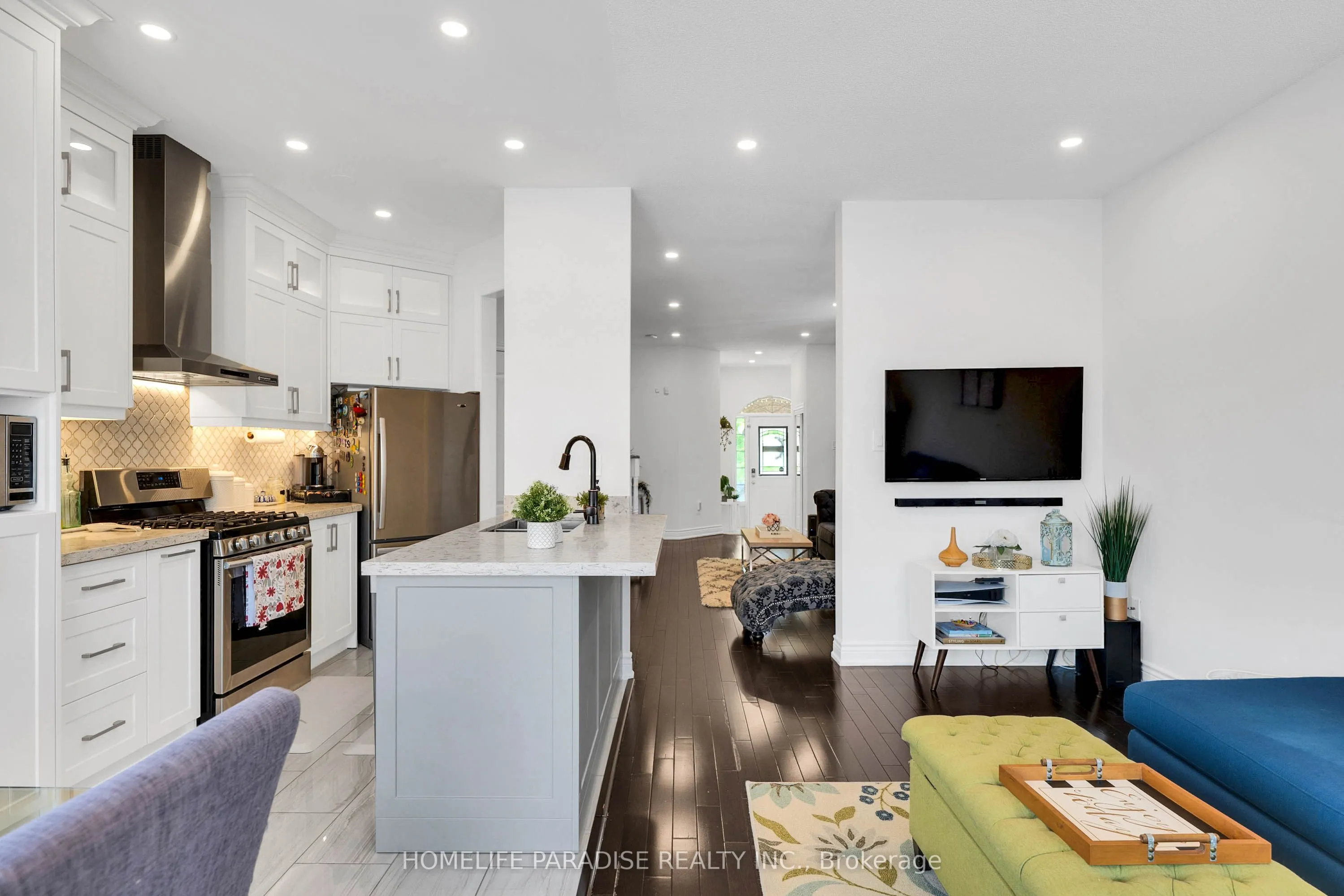 33 Silent Pond Crescent