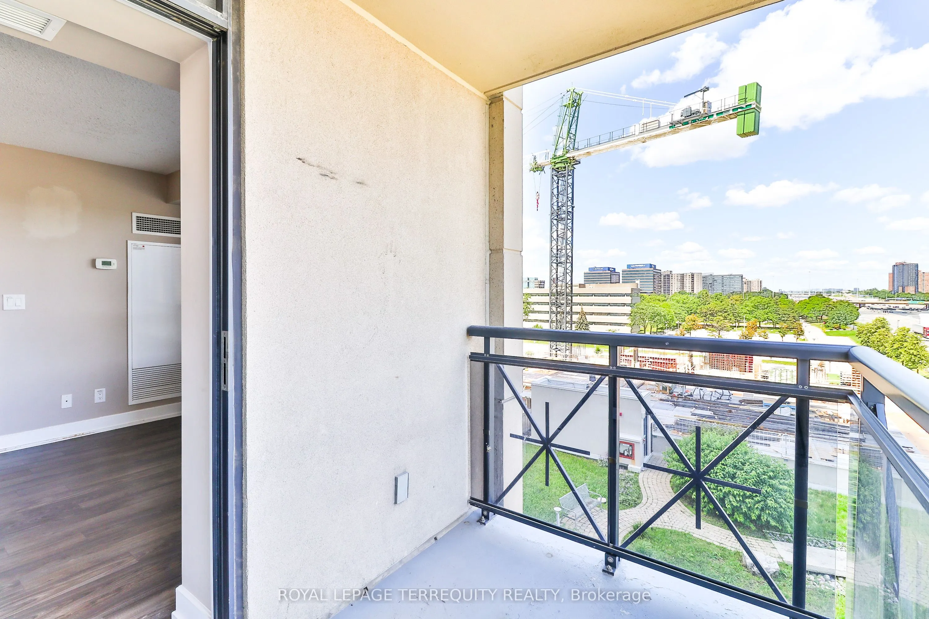 2 Eva Road, #424