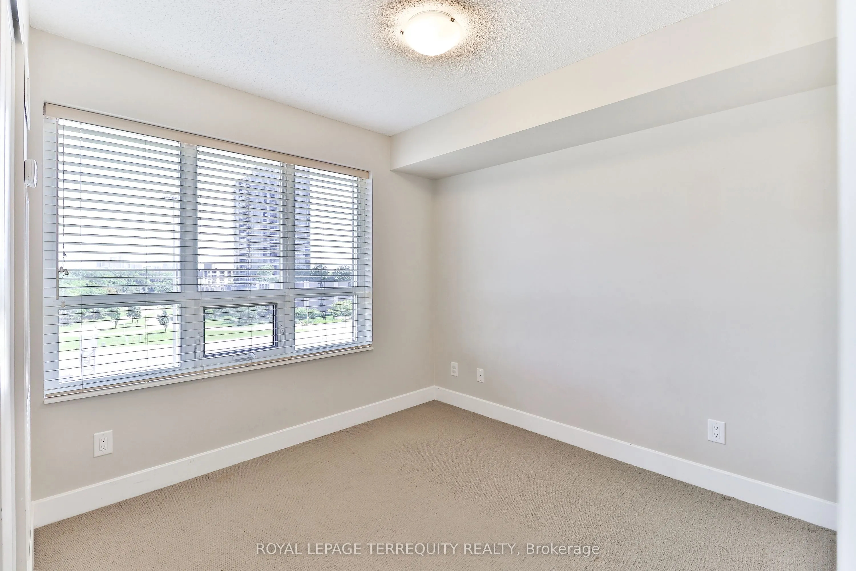 2 Eva Road, #424