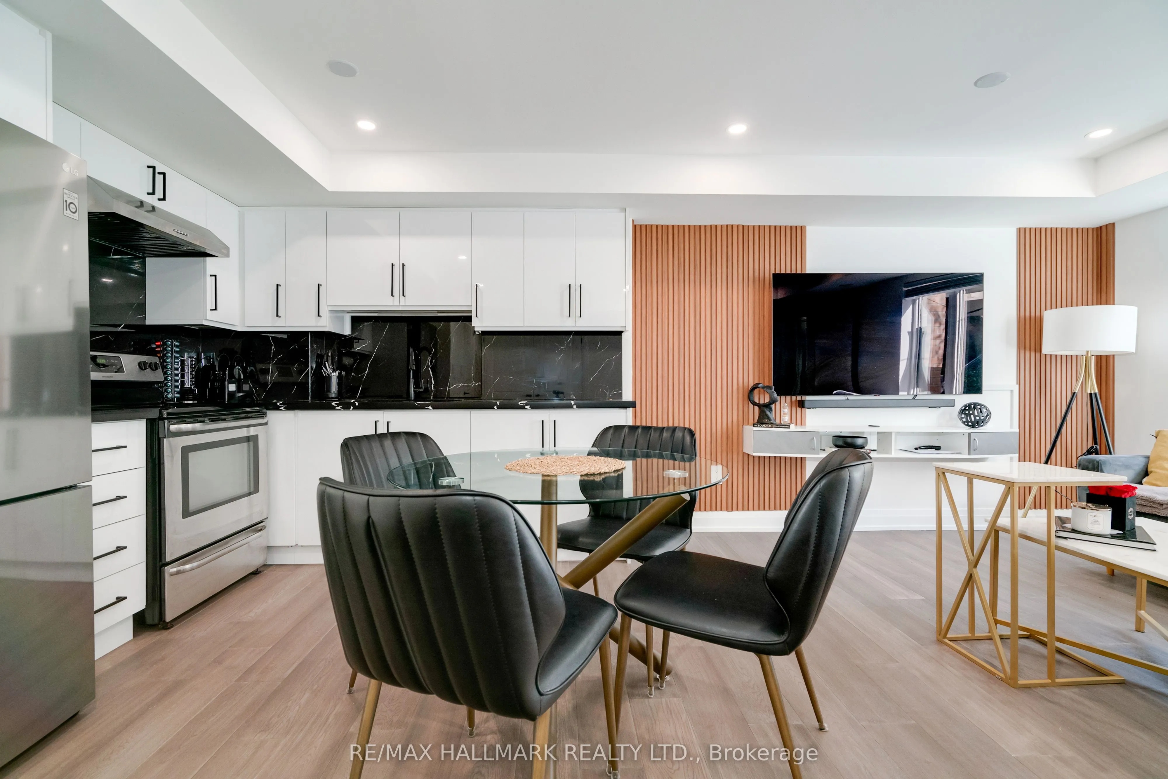 11 Foundry Avenue, #129