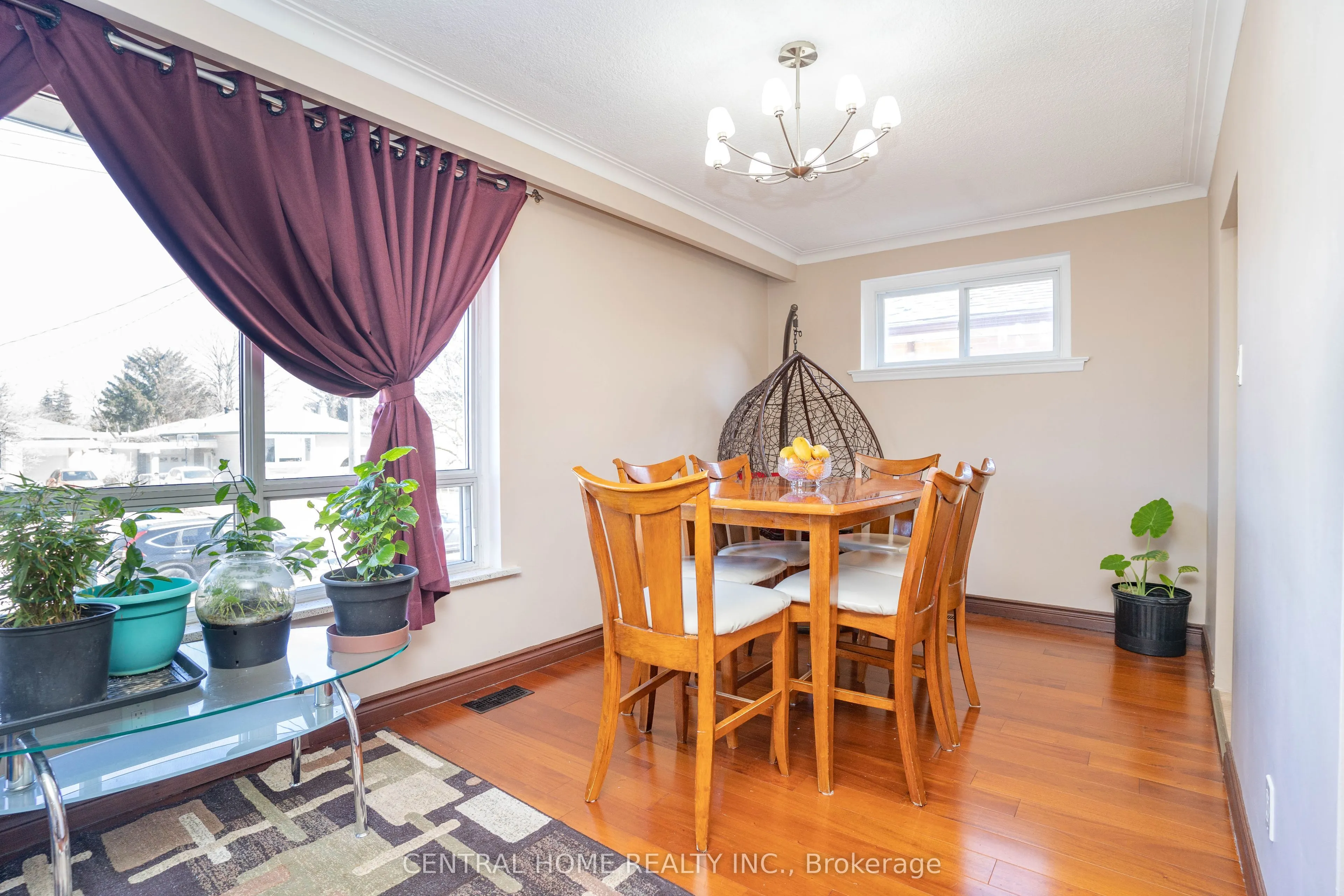 20 Bridgenorth Crescent