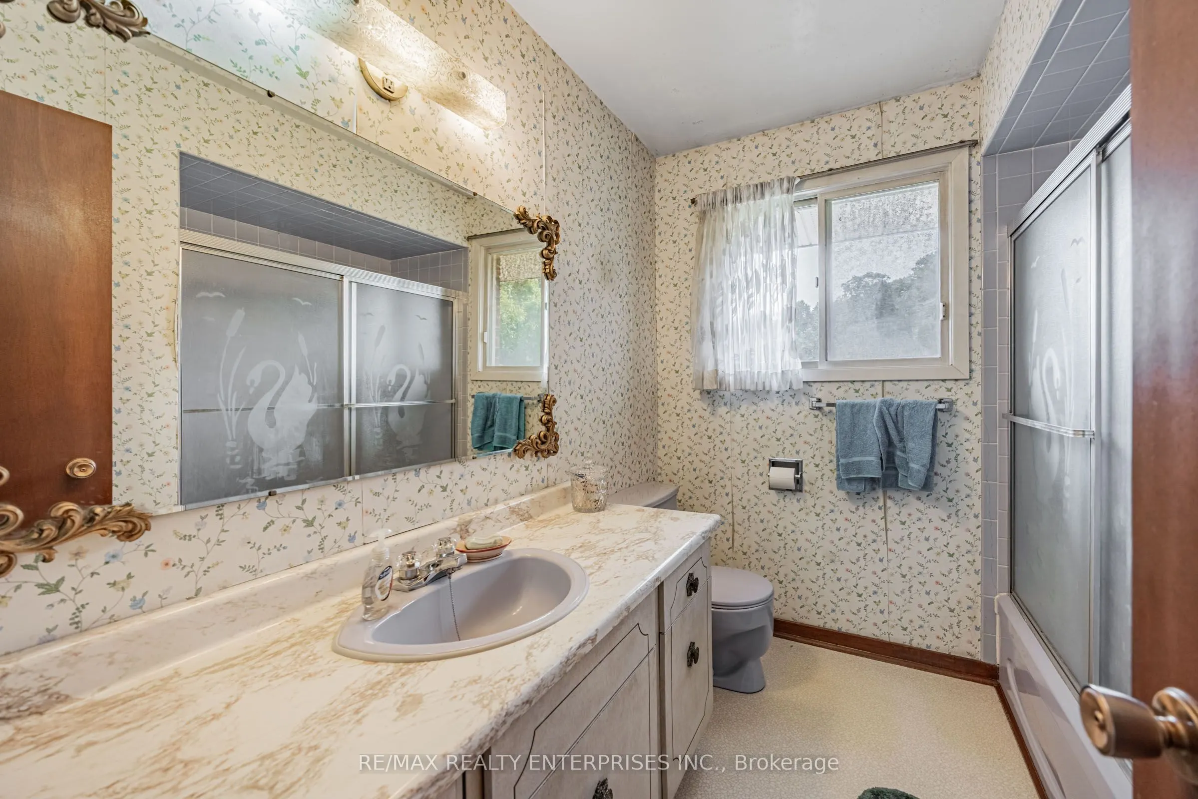 2739 Embleton Road