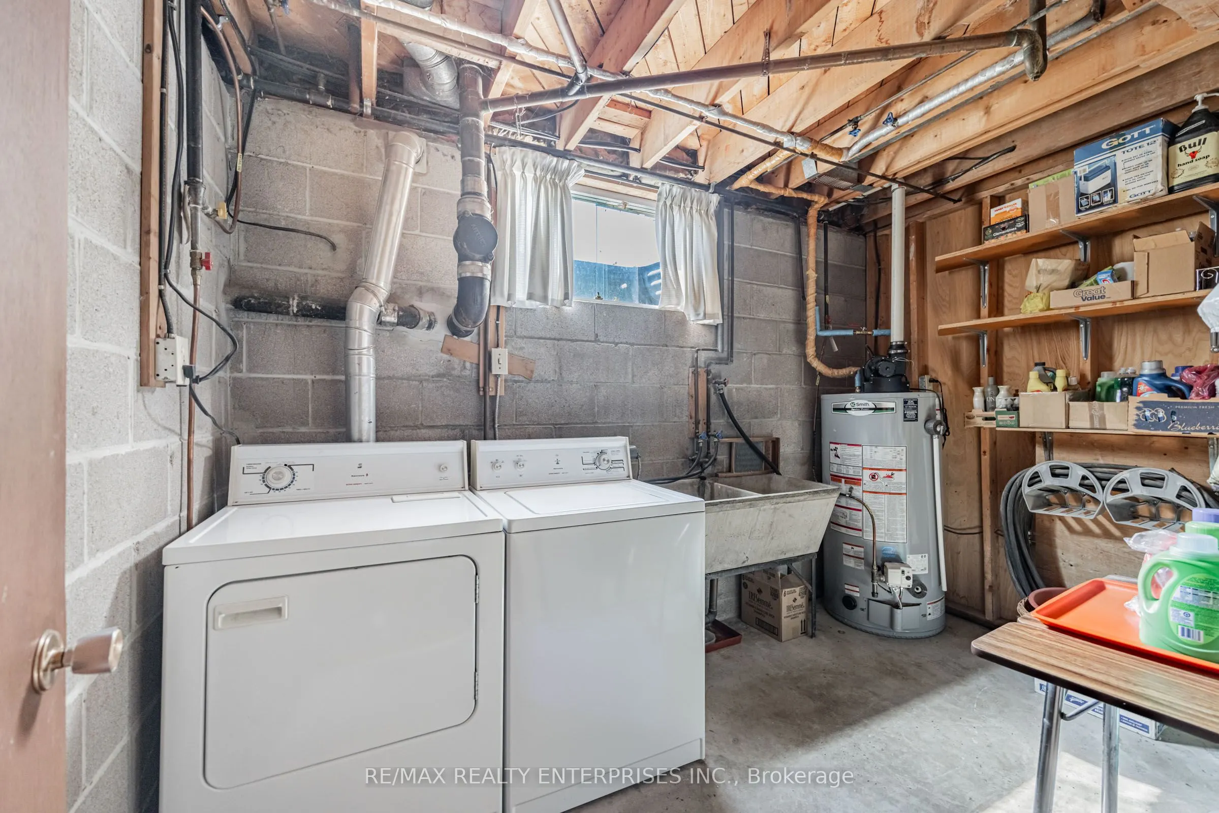 2739 Embleton Road