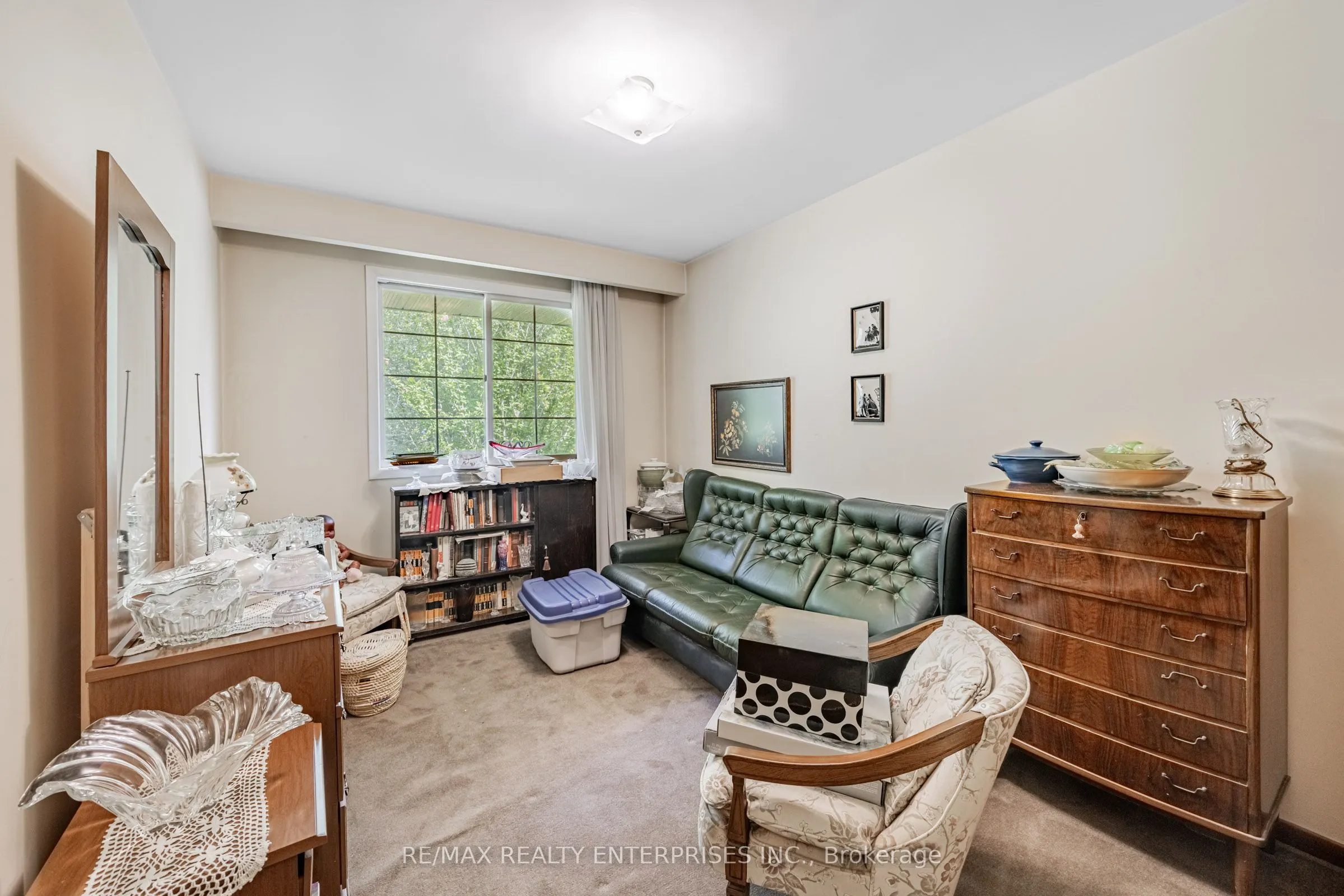 2739 Embleton Road