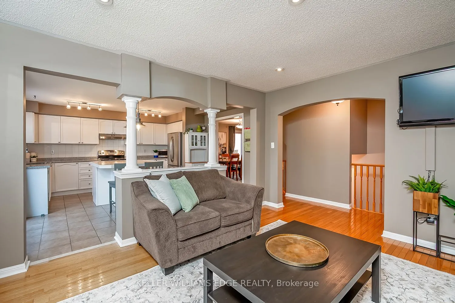 5586 Churchill Meadows Boulevard
