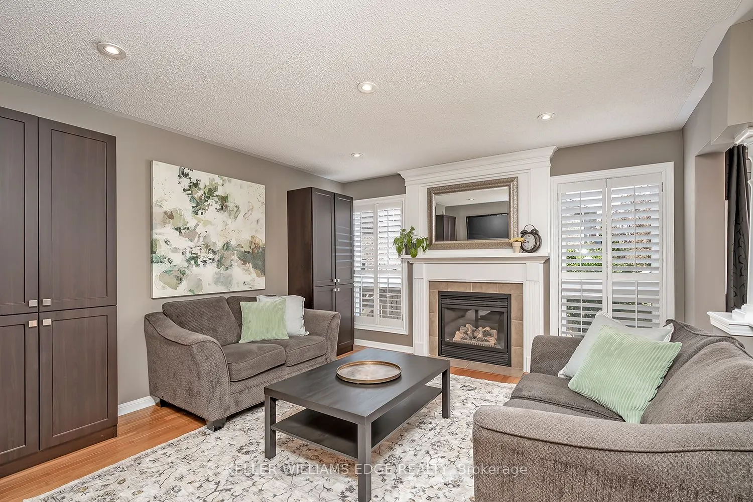 5586 Churchill Meadows Boulevard