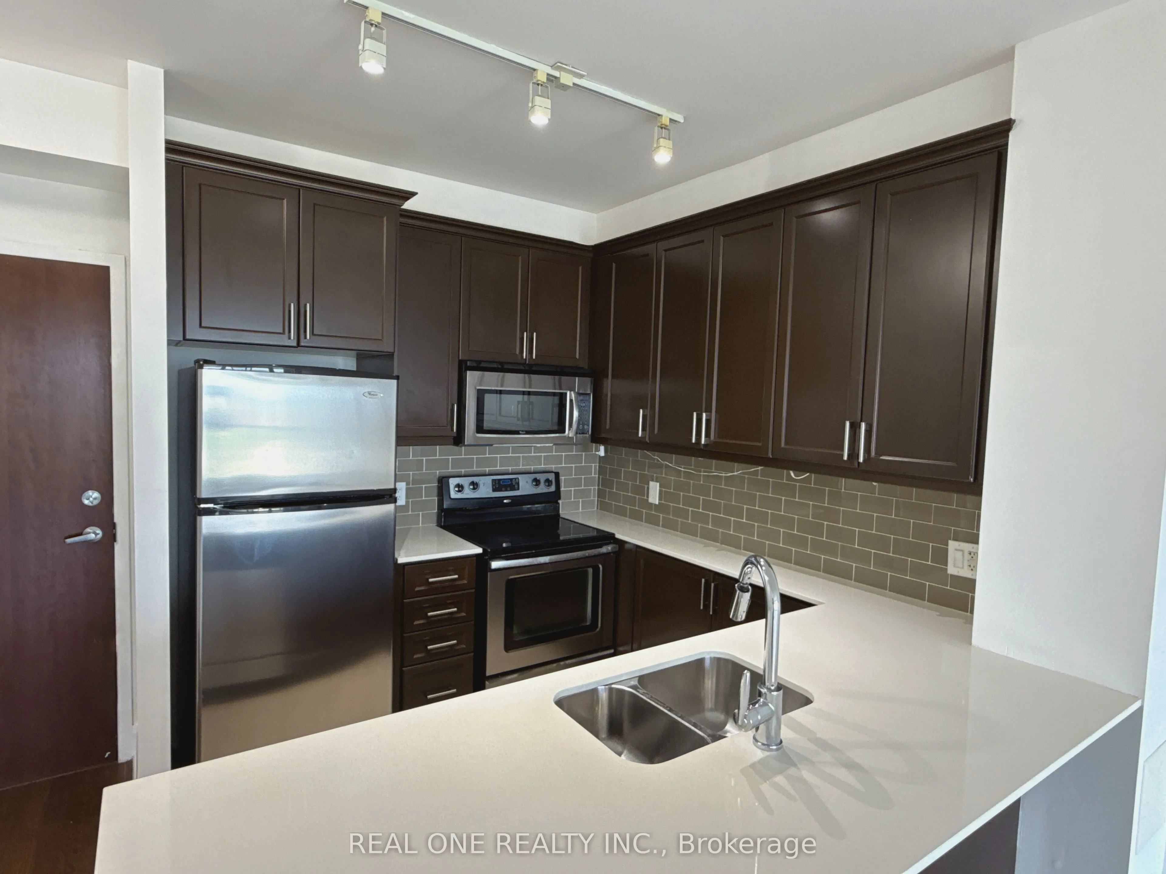 2470 Prince Michael Drive, #608