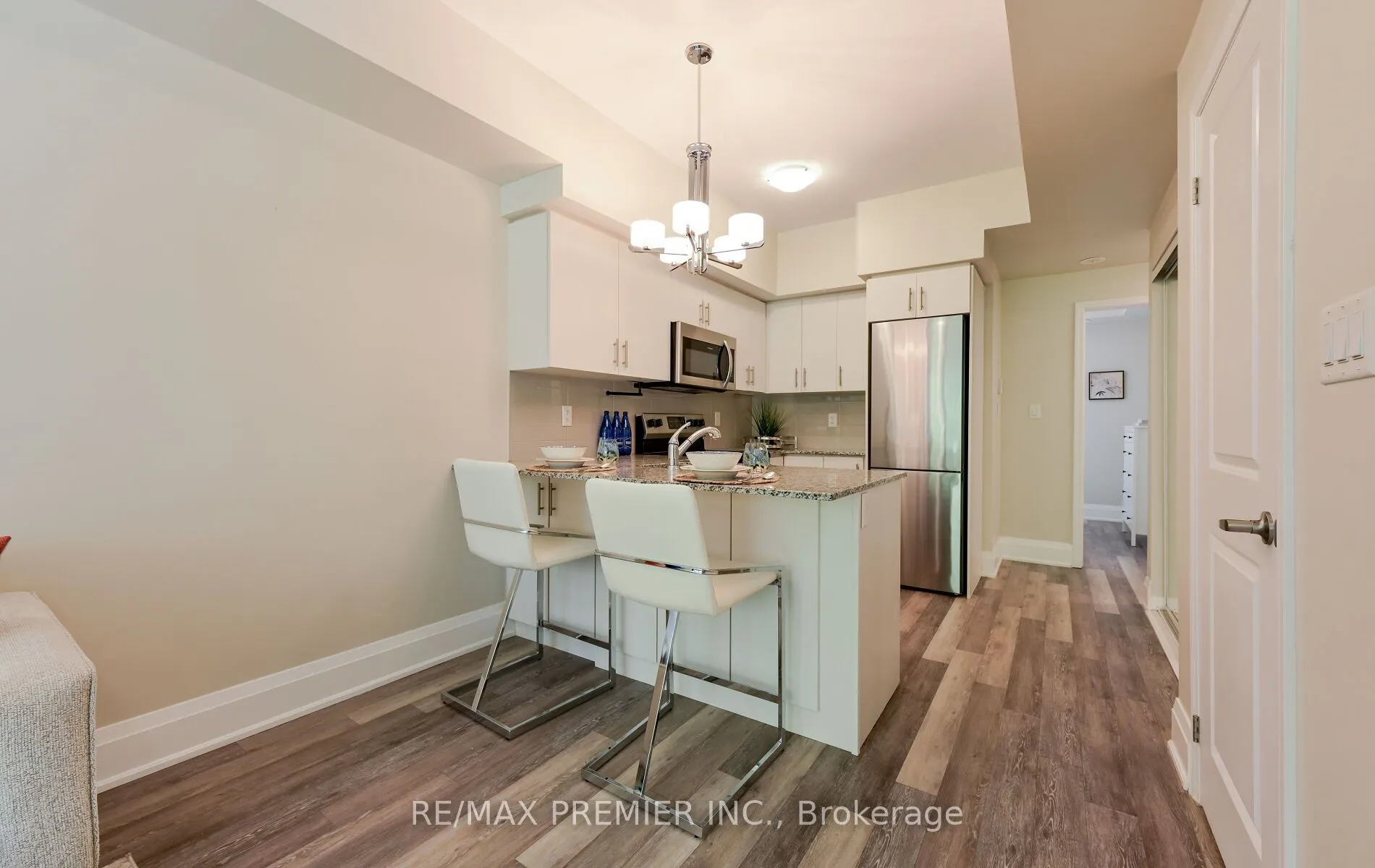 30 Fieldway Road W, #88