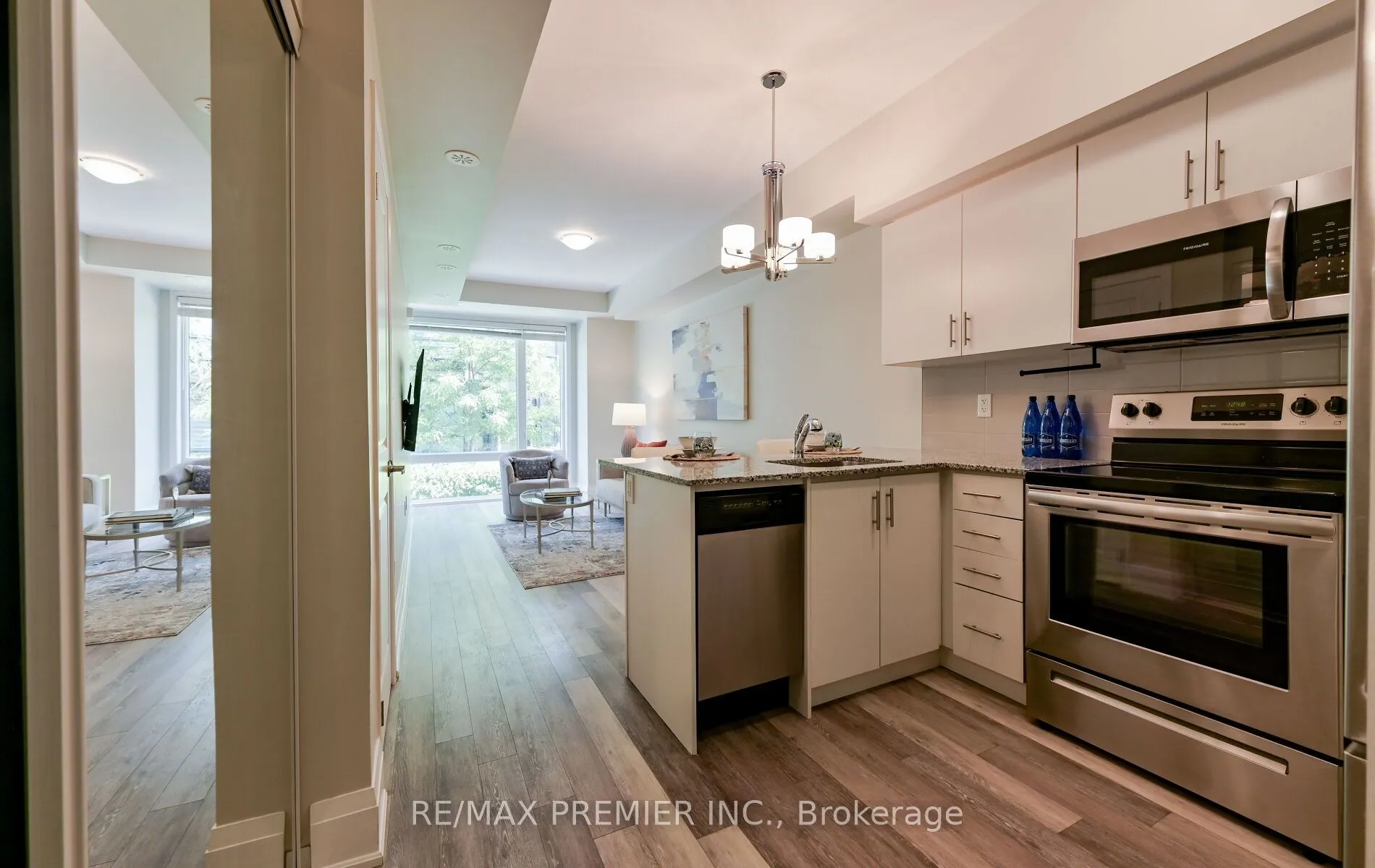 30 Fieldway Road W, #88