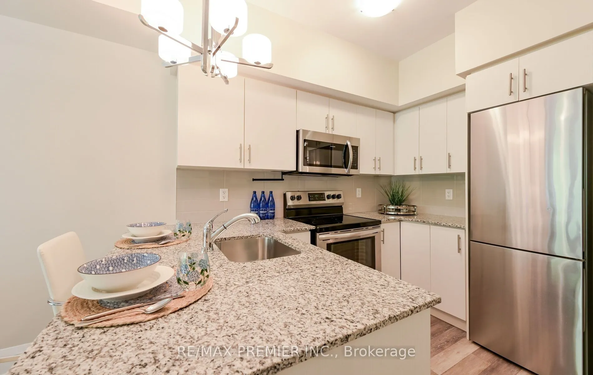 30 Fieldway Road W, #88