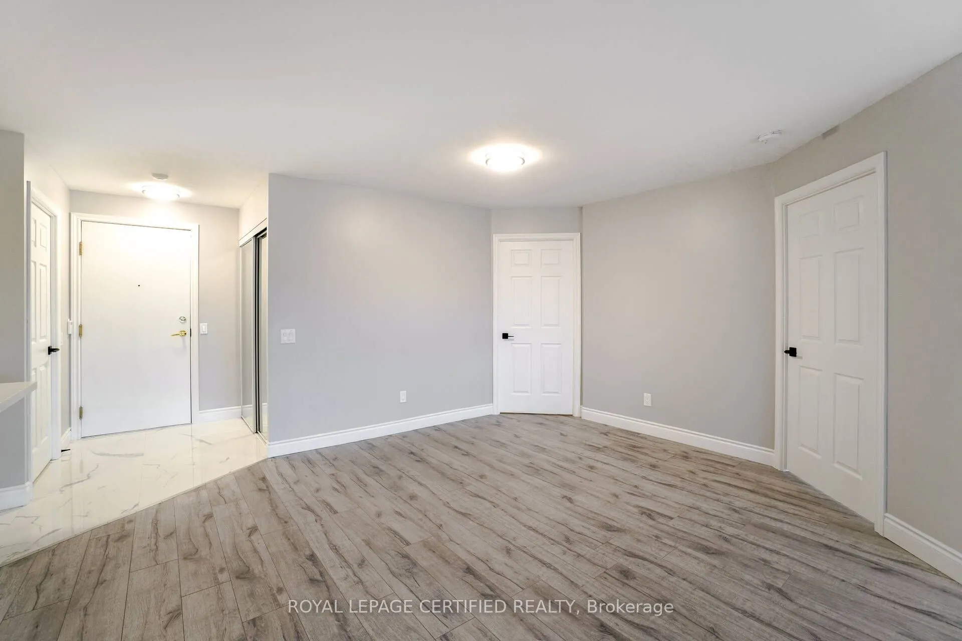 35 Kingsbridge Garden Circle, #506
