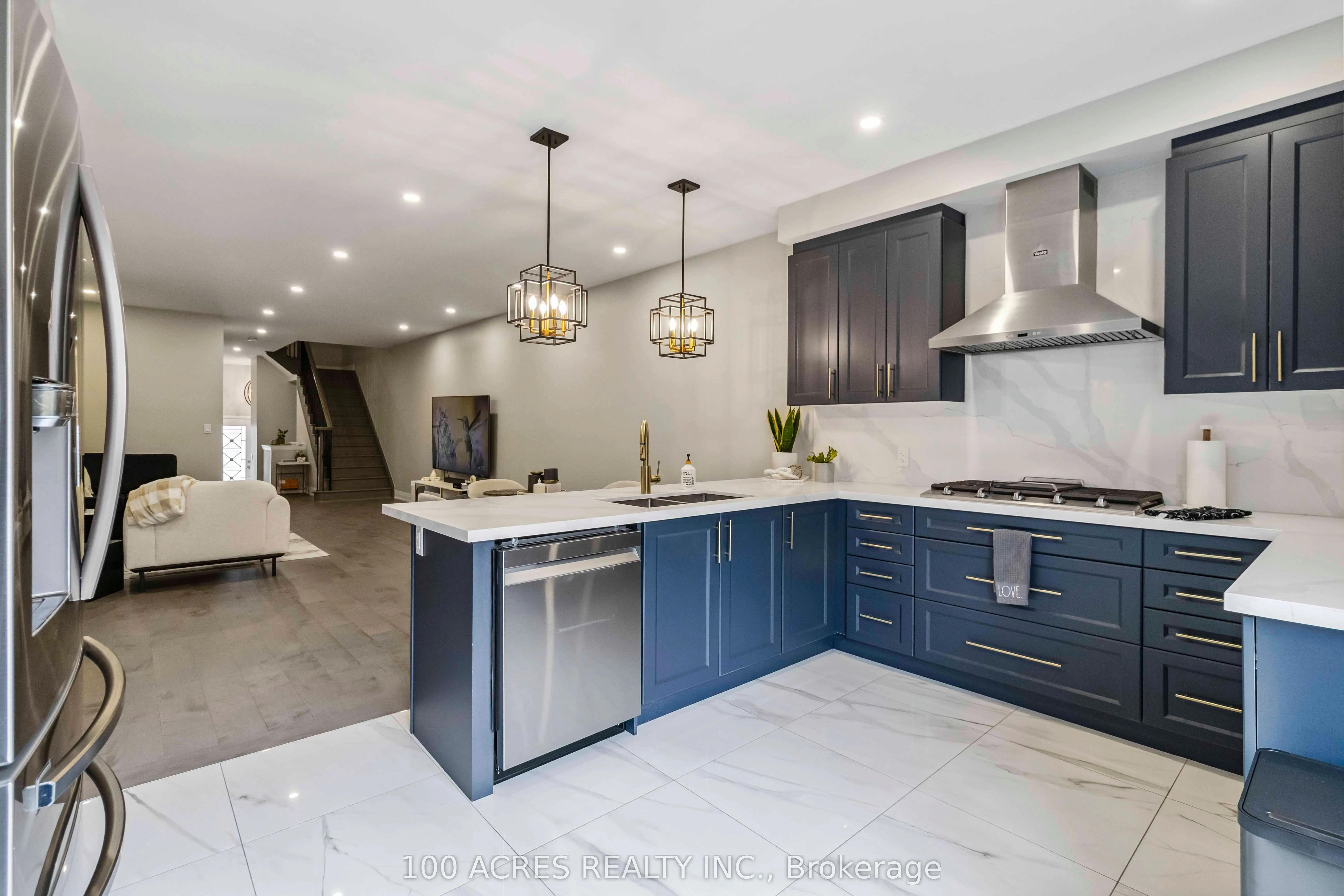 4 Dalbeattie Drive