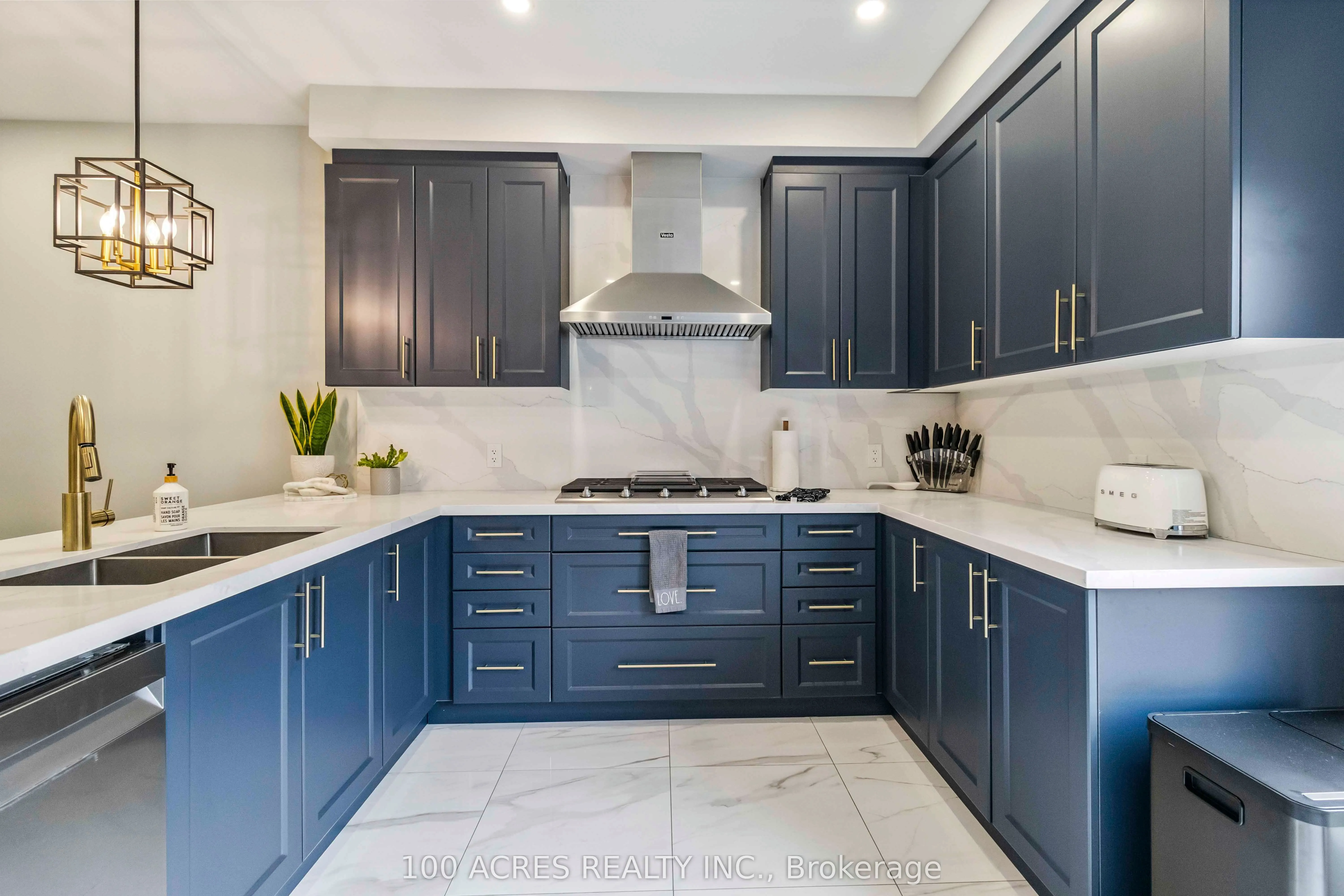 4 Dalbeattie Drive