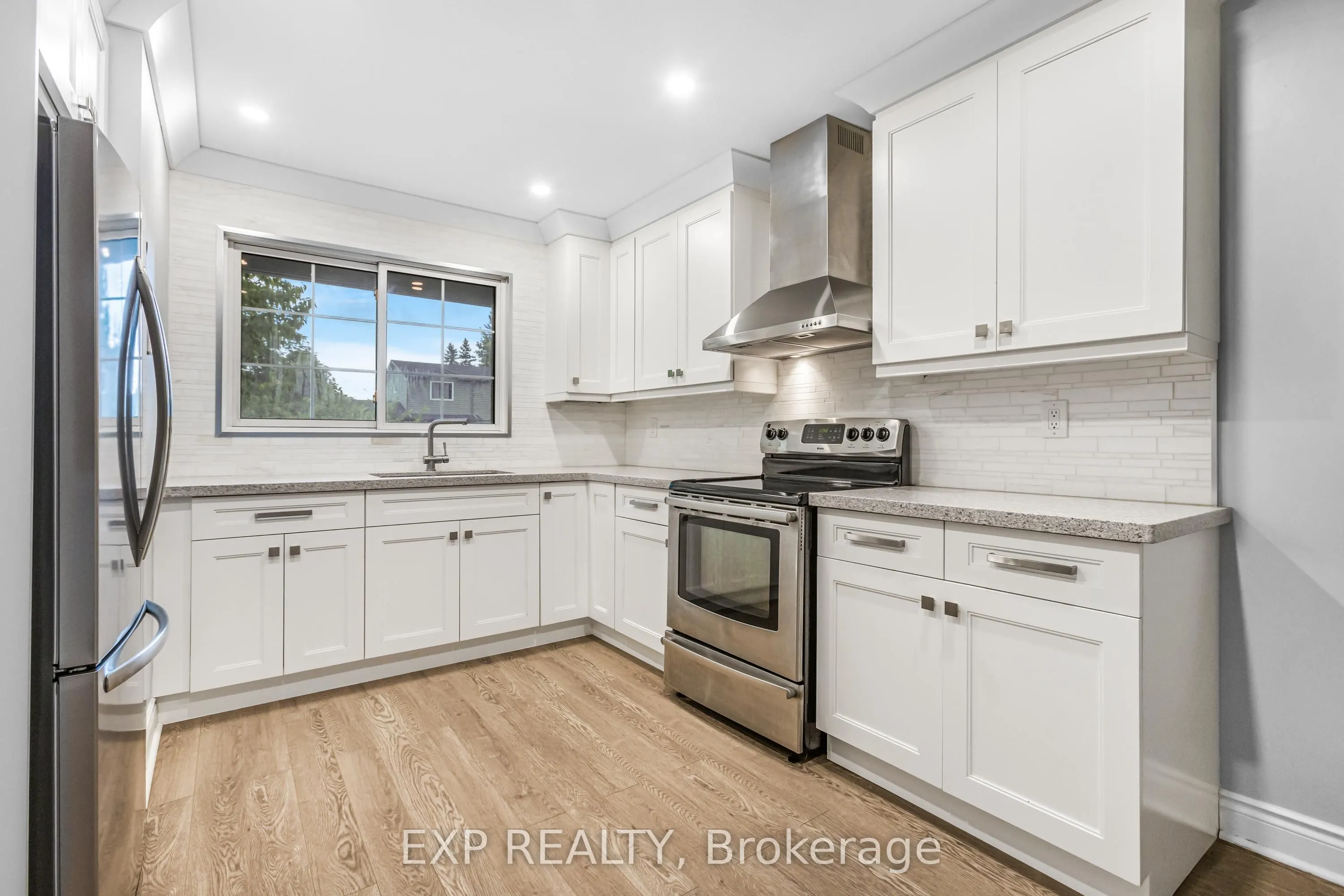 653 Elliott Crescent