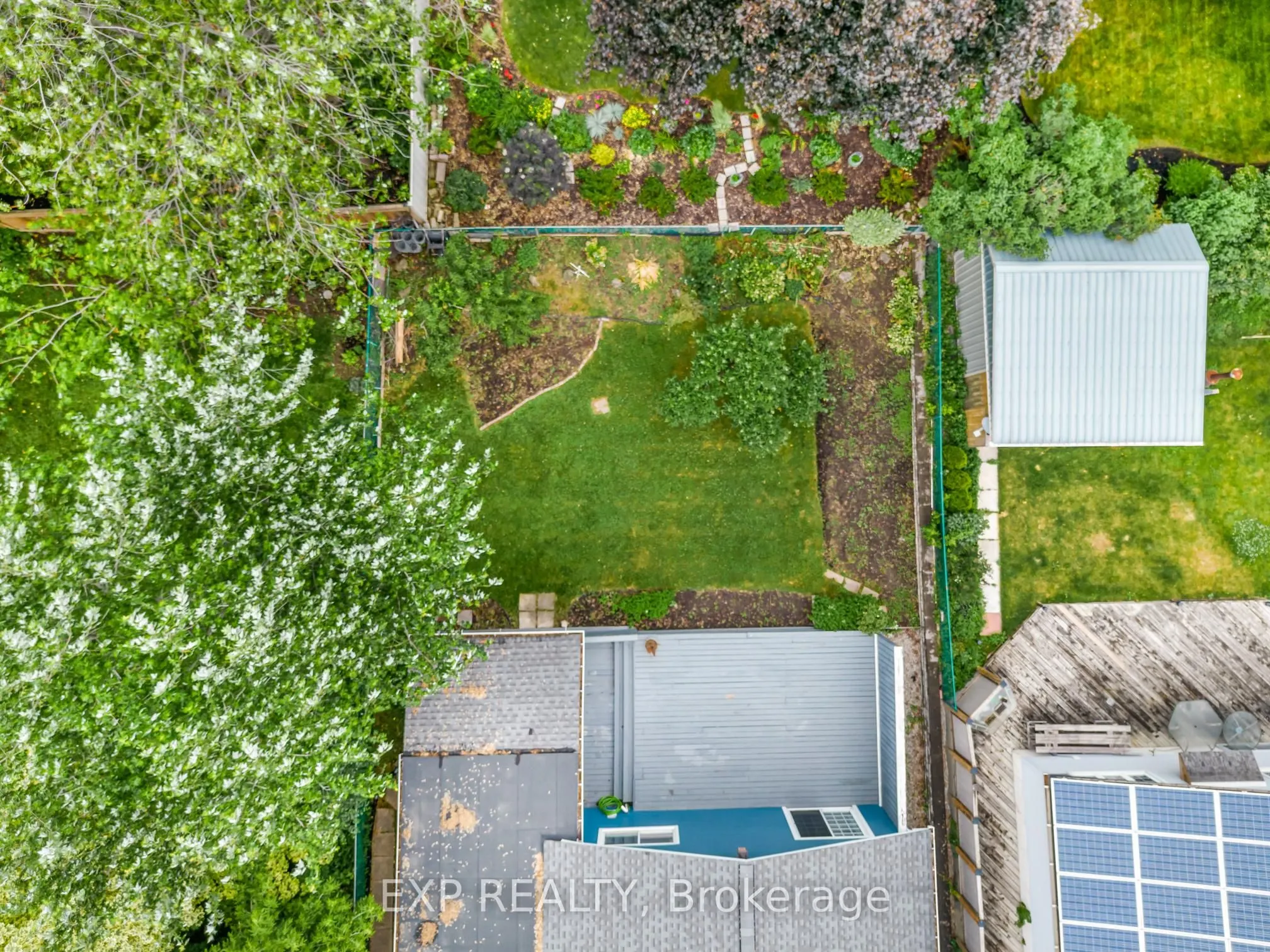 653 Elliott Crescent