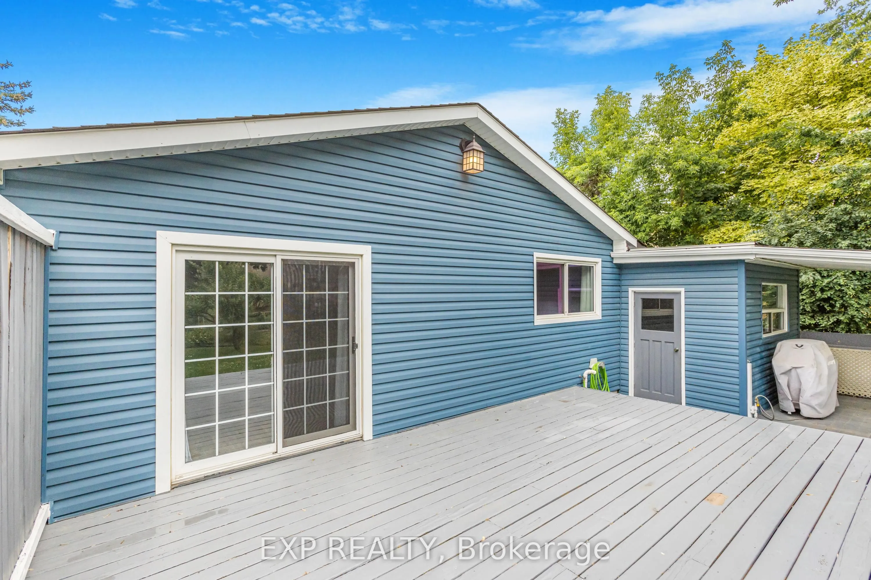 653 Elliott Crescent