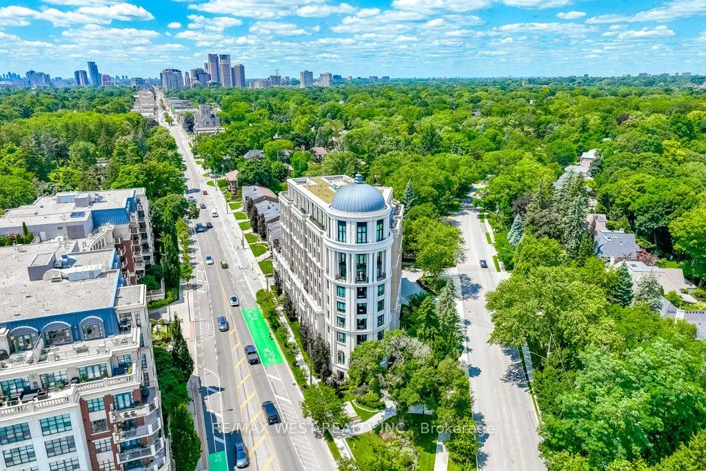 4 The Kingsway, #702