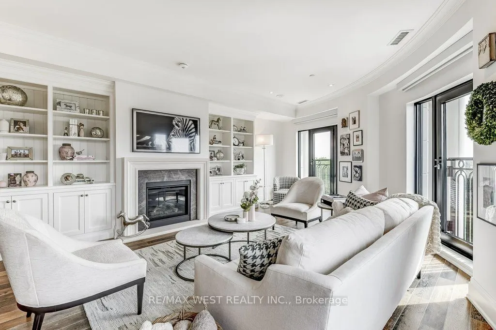 4 The Kingsway, #702