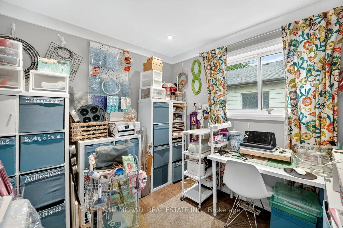 42 Peter Street N