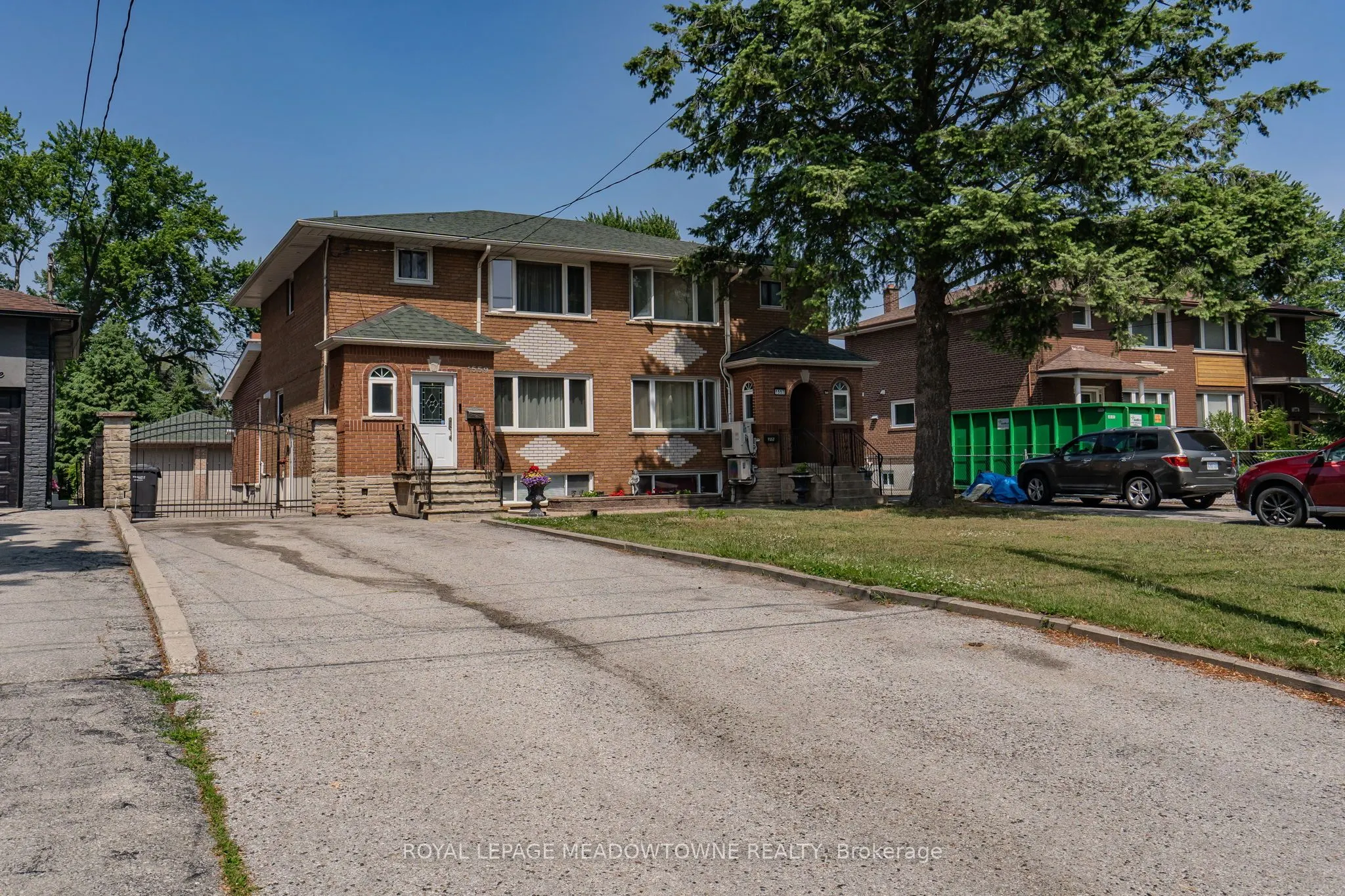 1559 Northmount Avenue