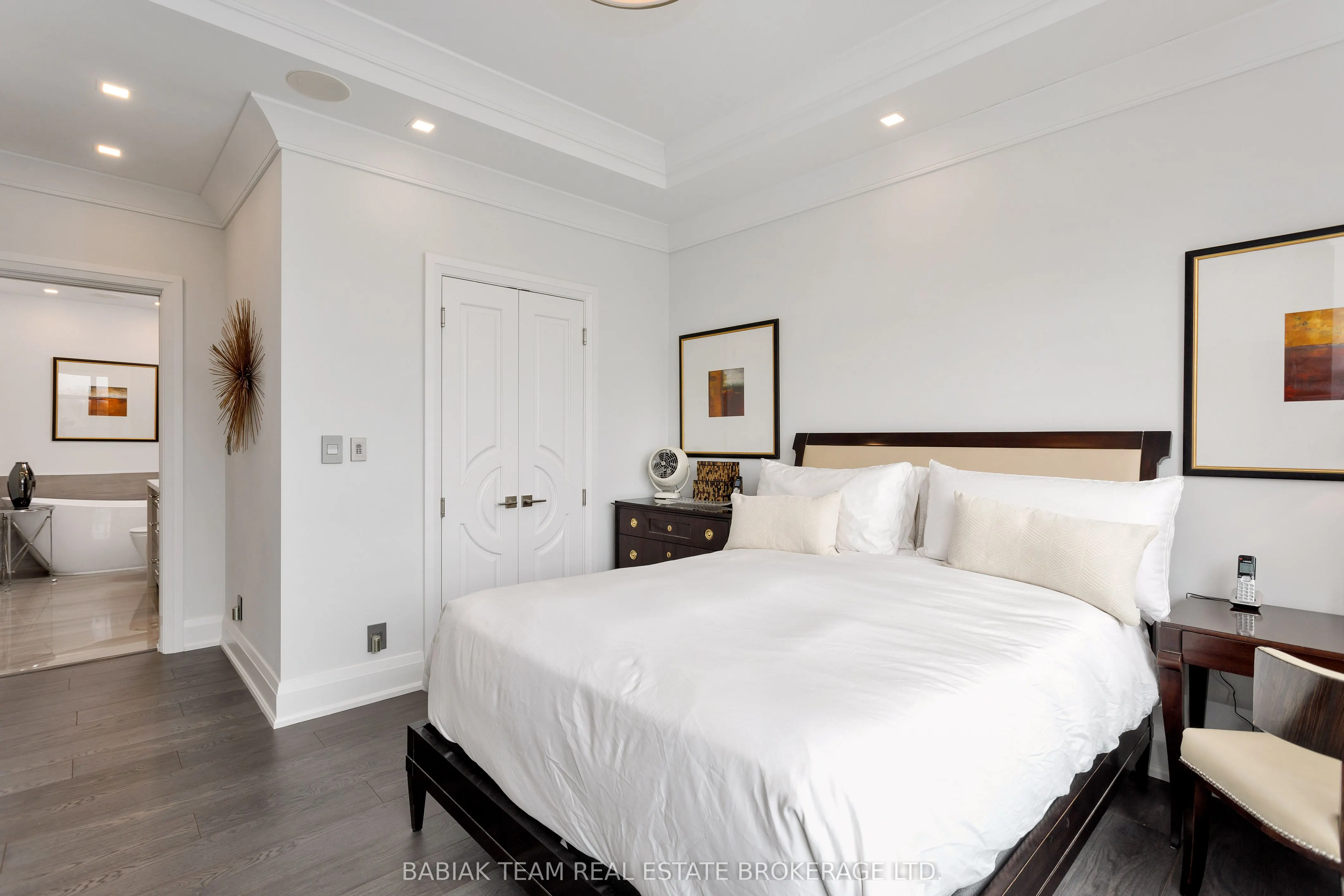2855 Bloor Street W, #708