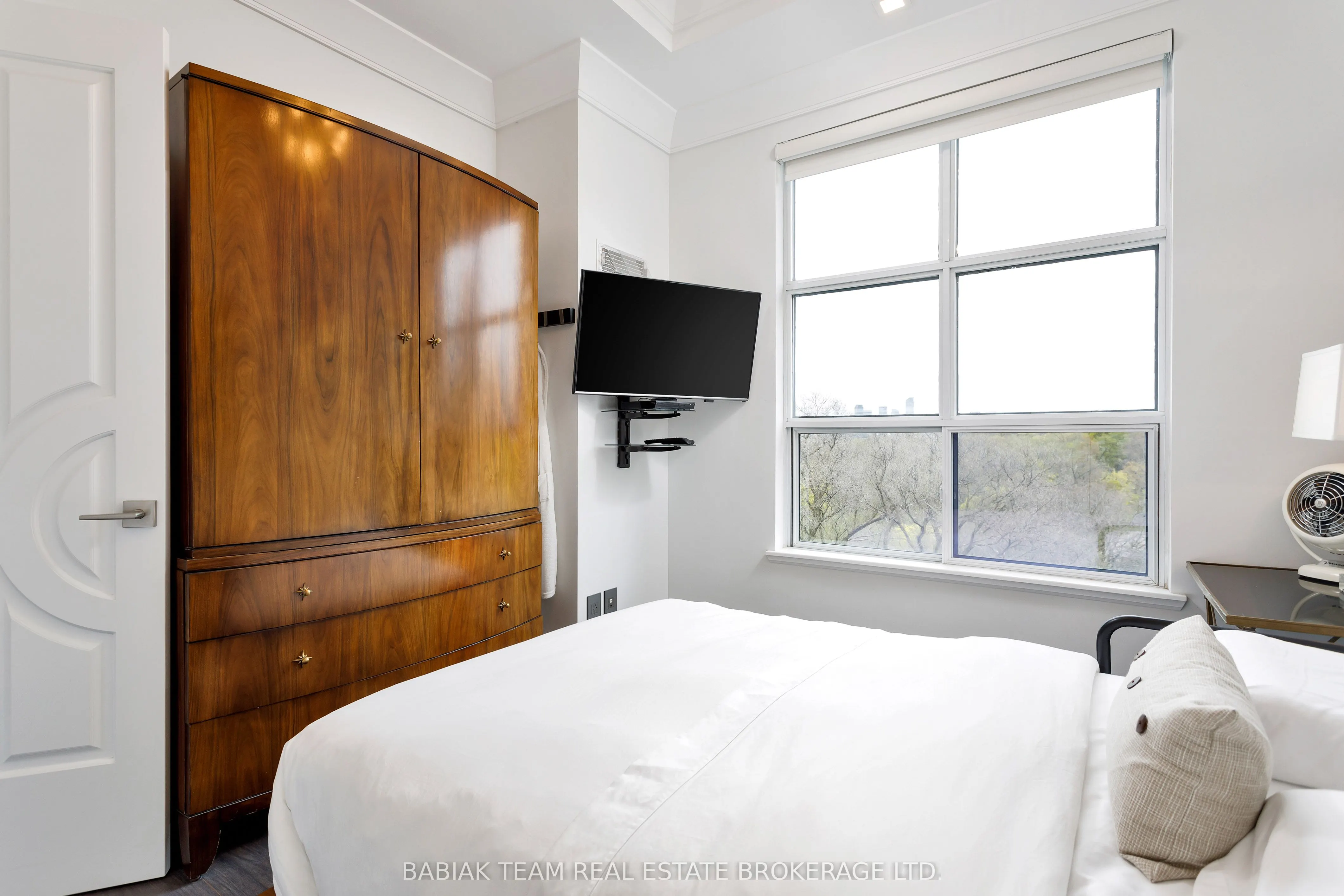 2855 Bloor Street W, #708