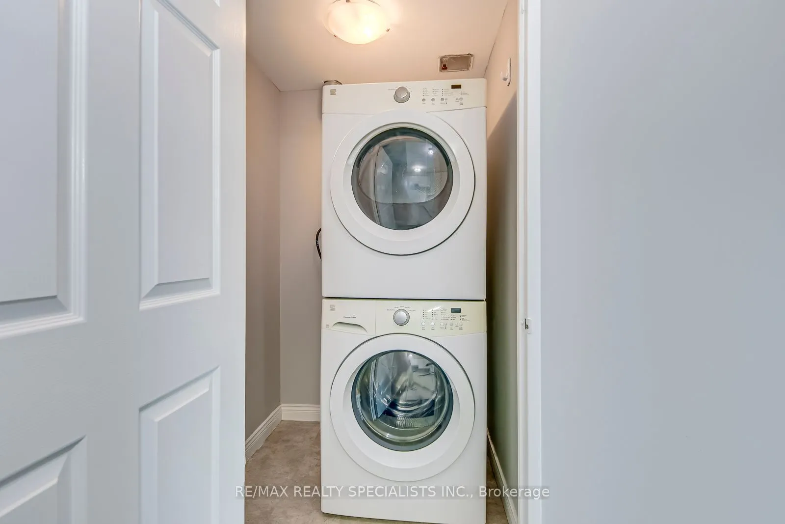 2177 Burnhamthorpe Road W, #1605
