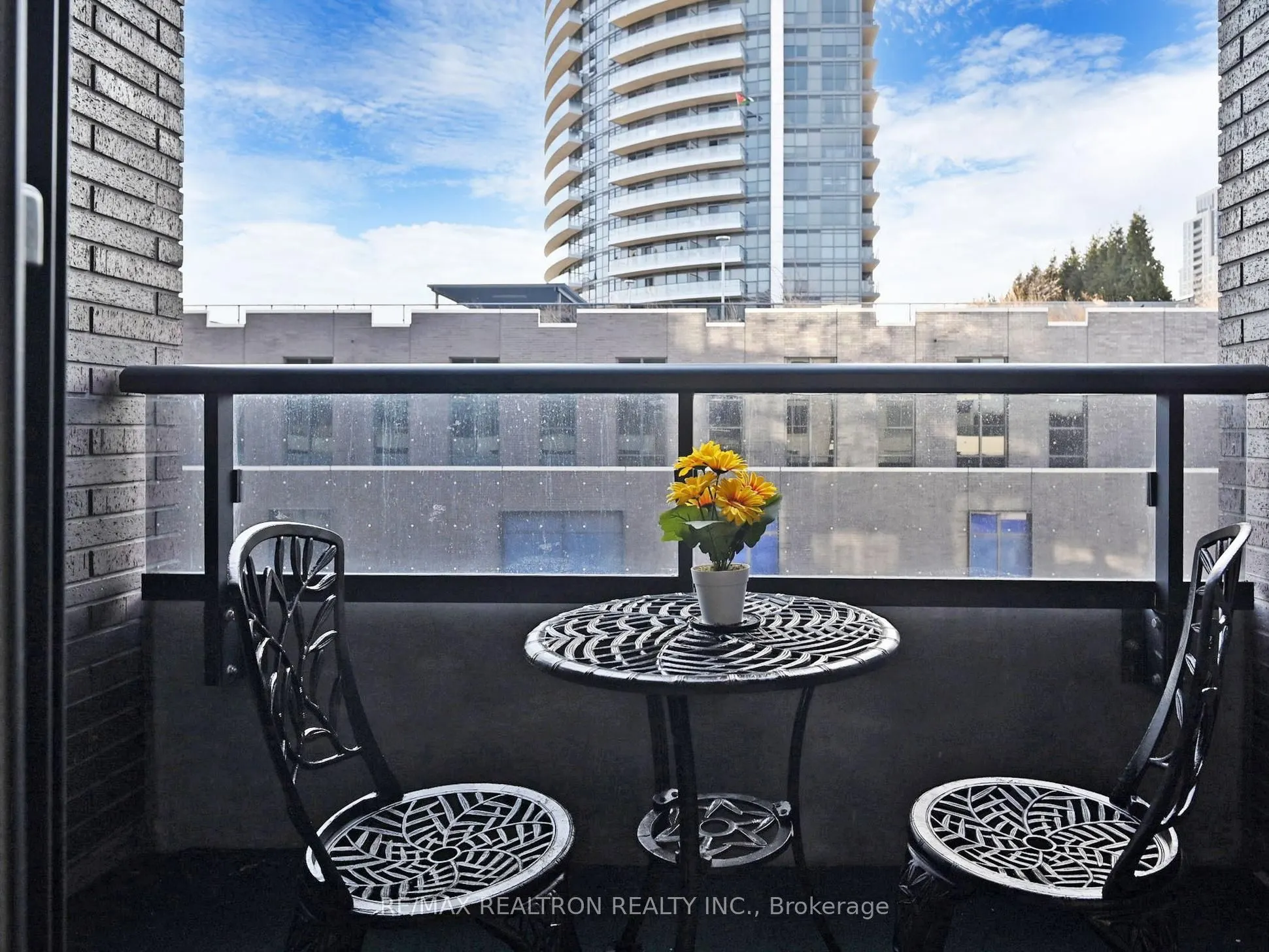 26 Gibbs Road, #431