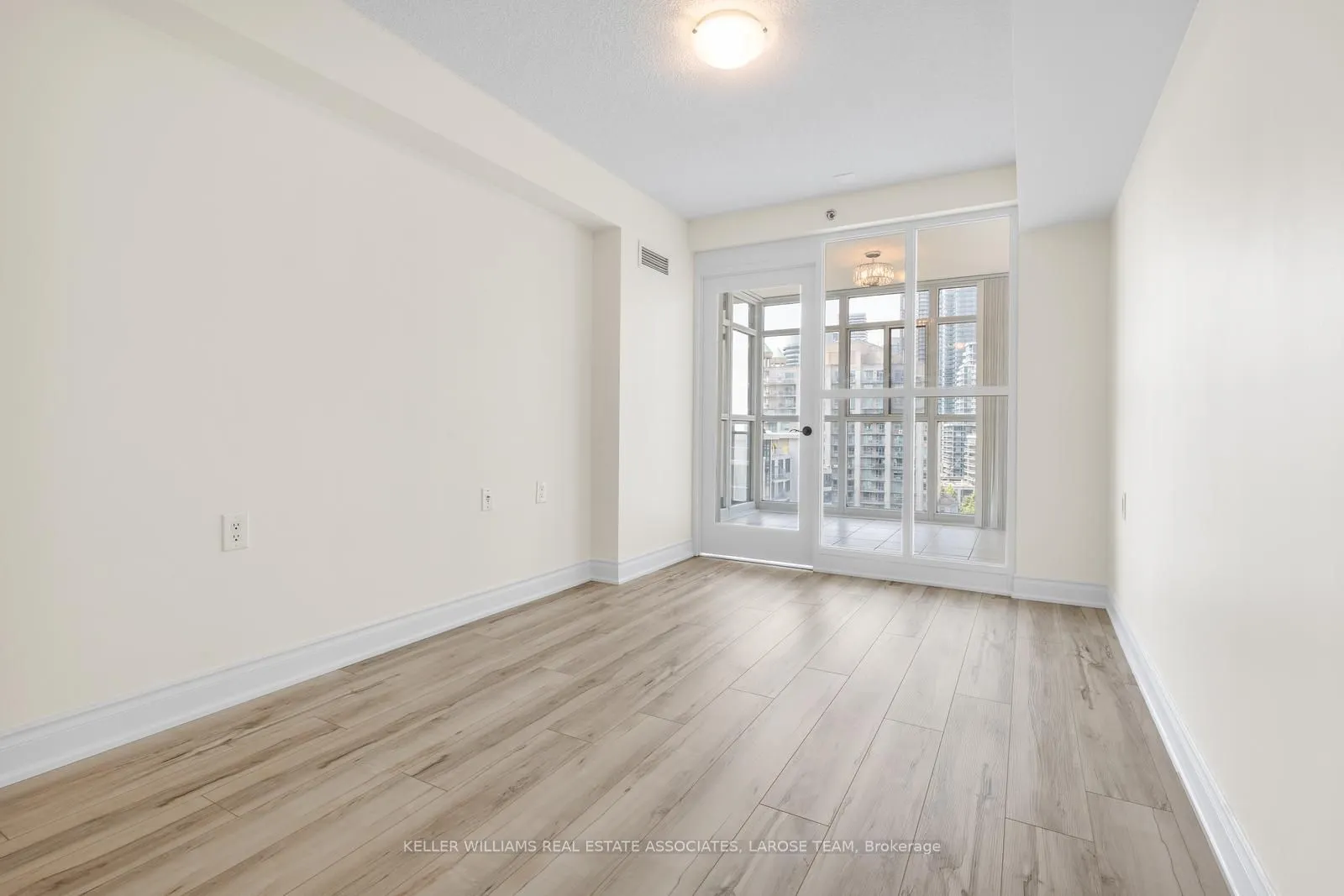 3 Marine Parade Drive, #1504