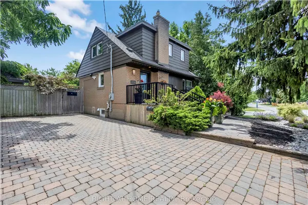 2330 Parkway Drive, Burlington