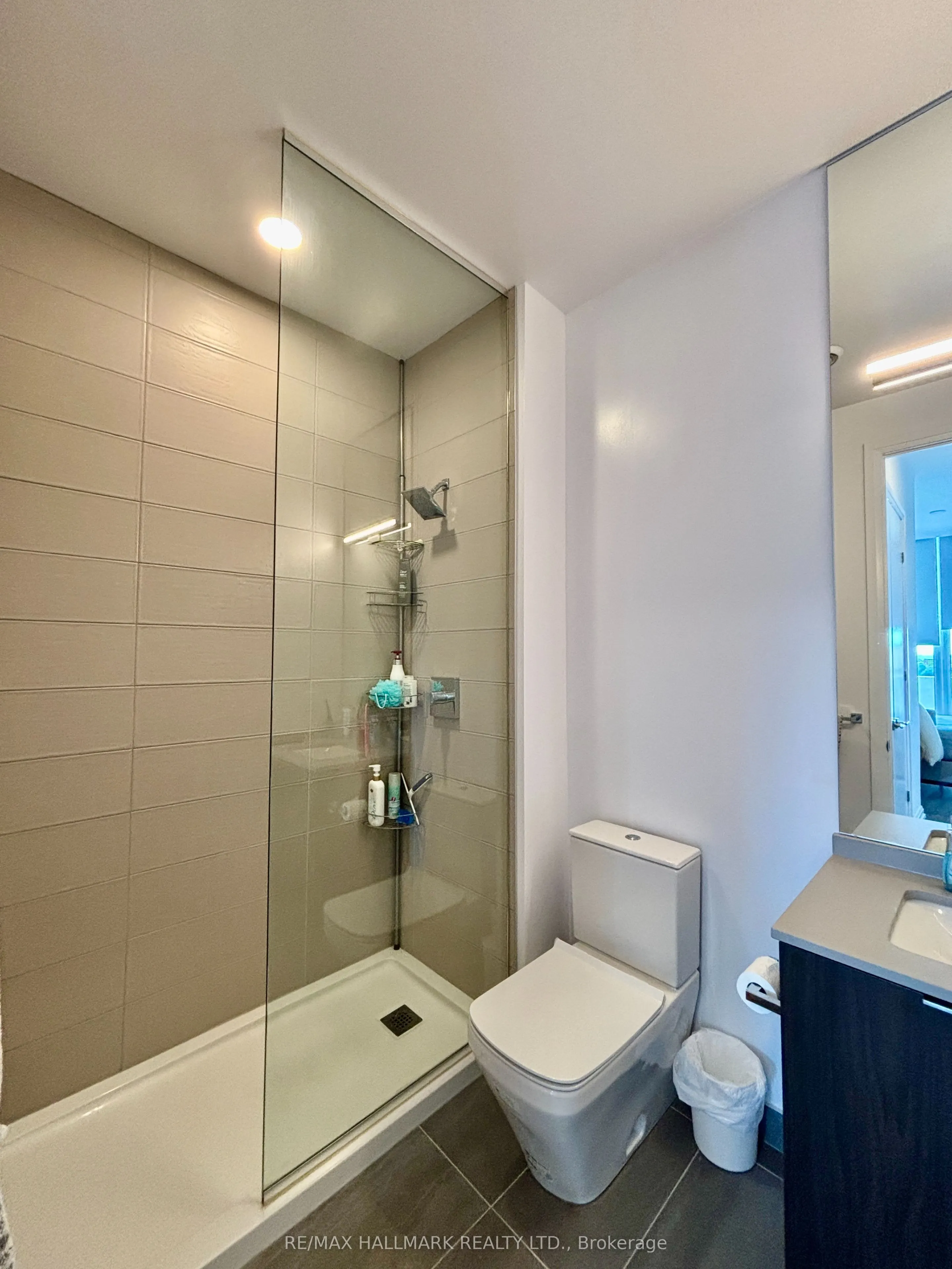 4208 Dundas Street W, #803