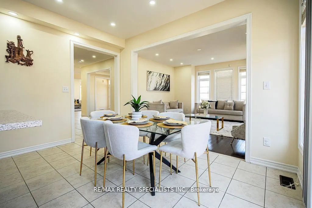 49 Squire Ellis Drive