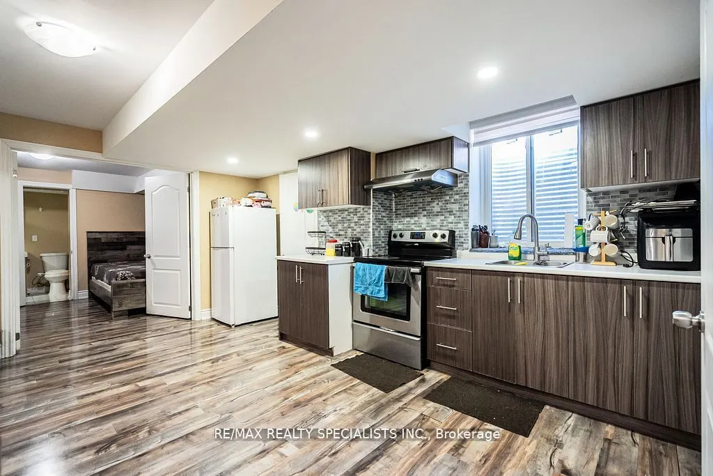 49 Squire Ellis Drive