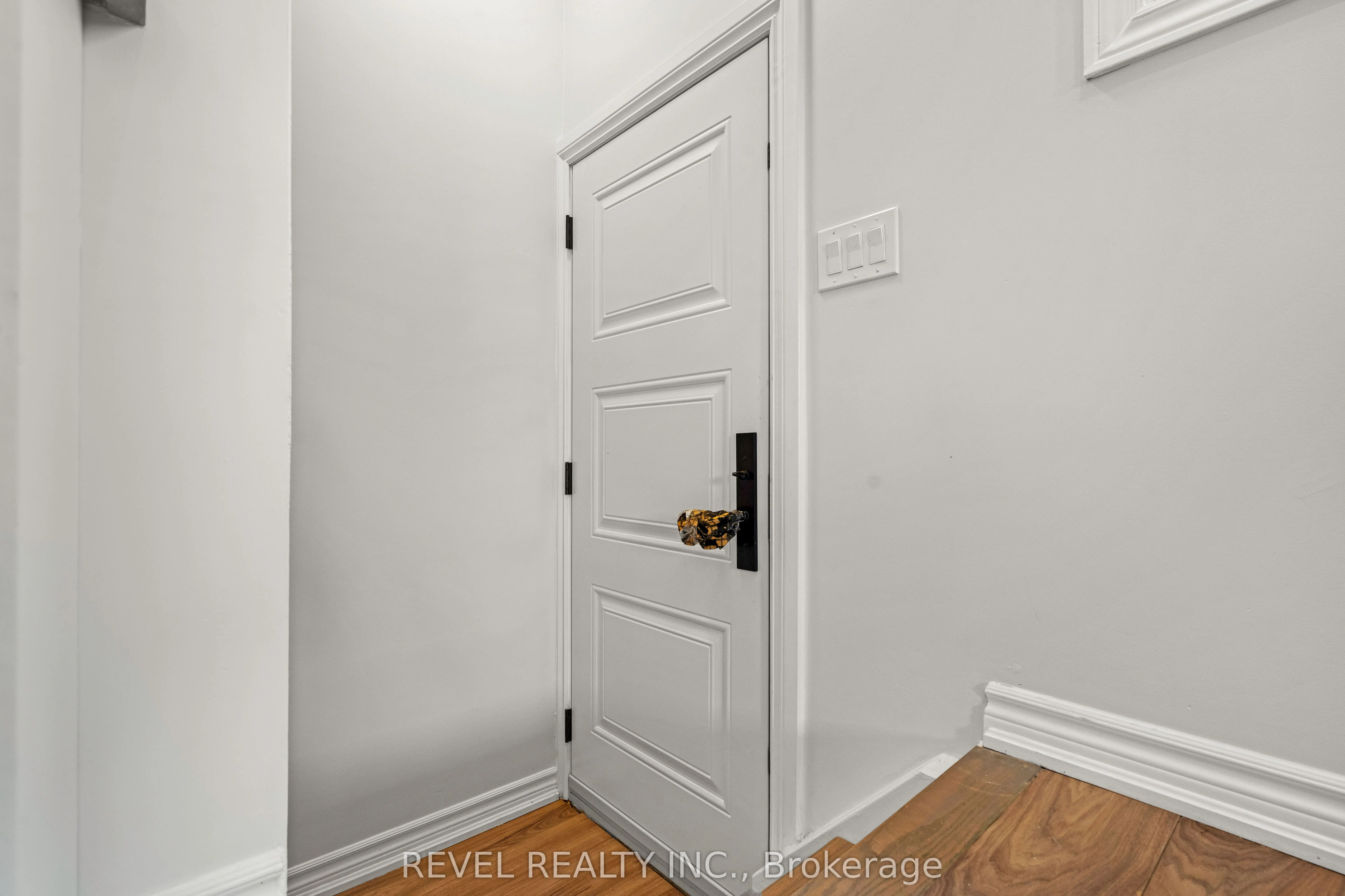 294 Henderson Street