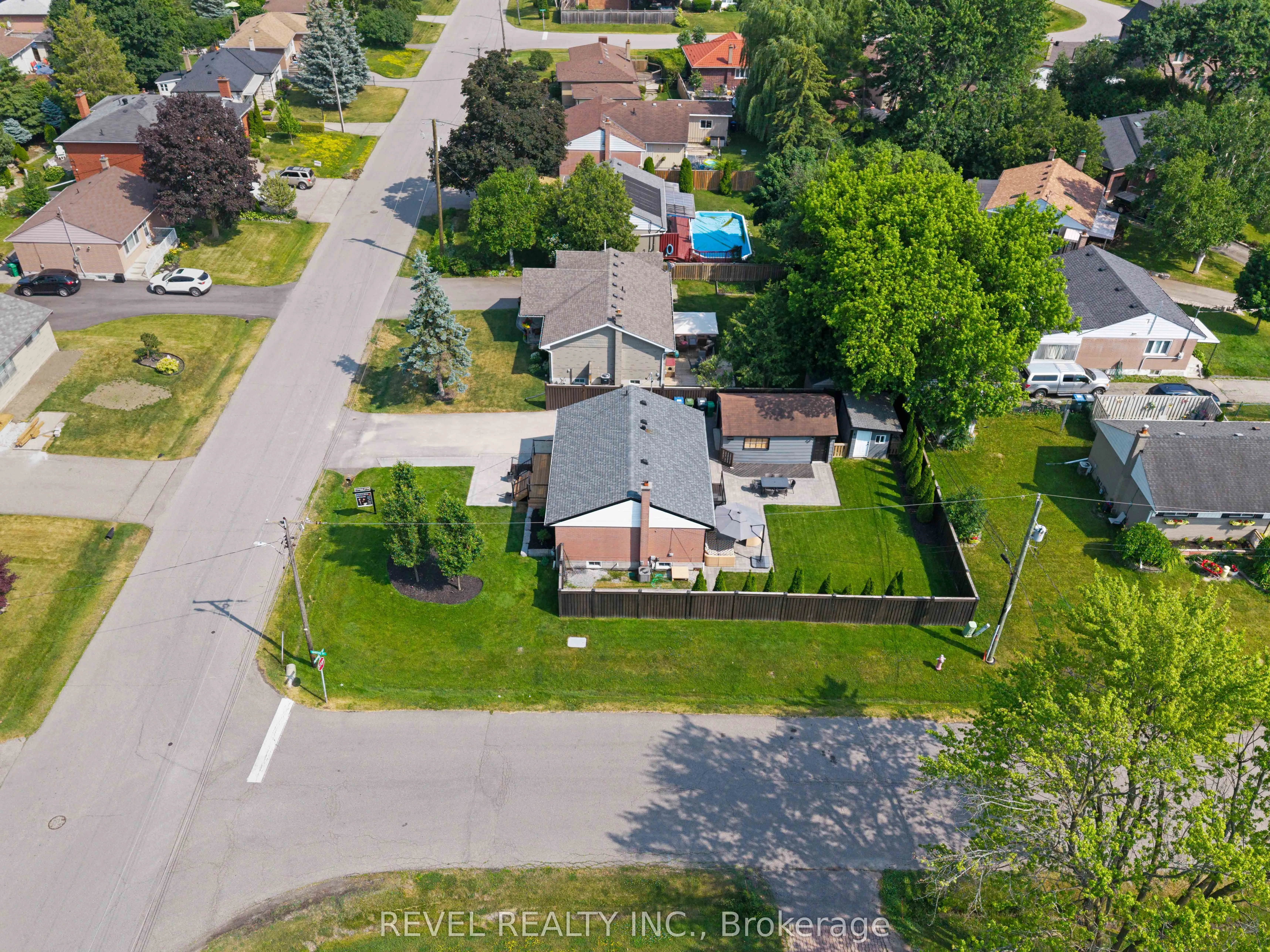 294 Henderson Street