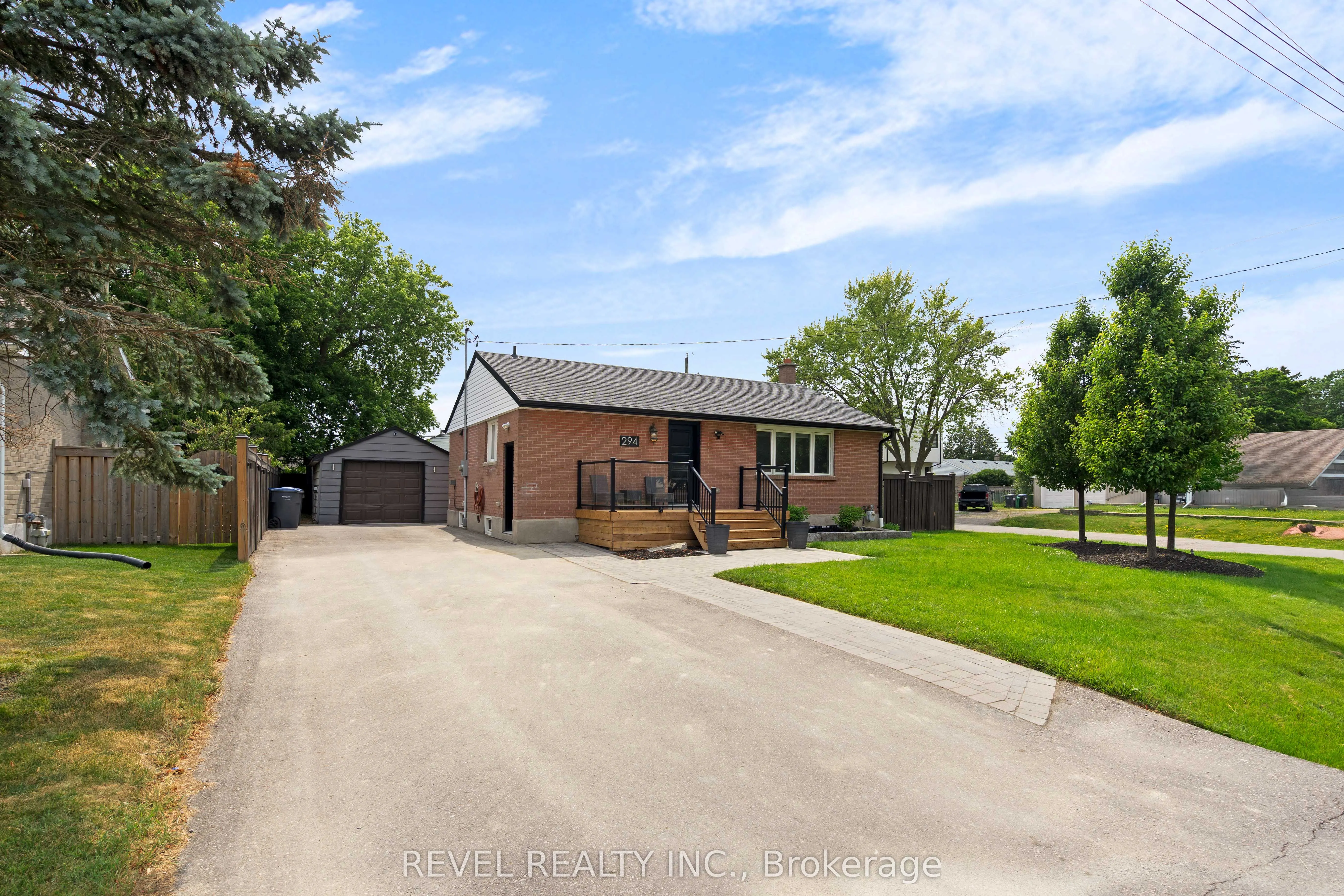 294 Henderson Street