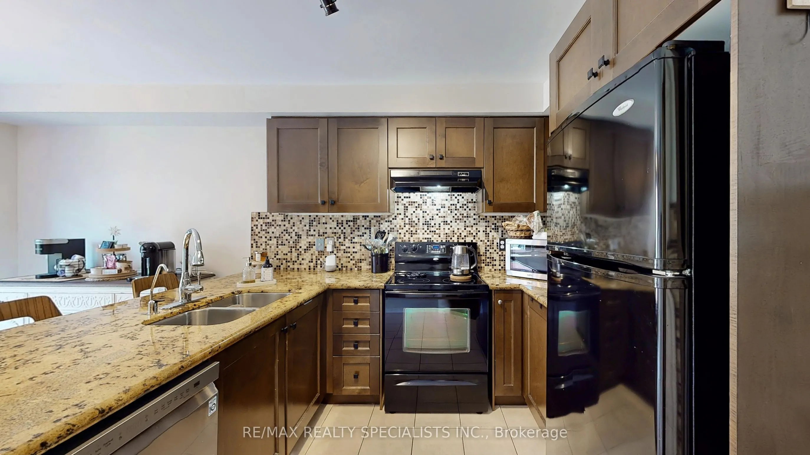 482 Grant Way