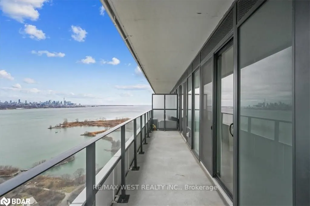 20 Shore Breeze Drive, #2604