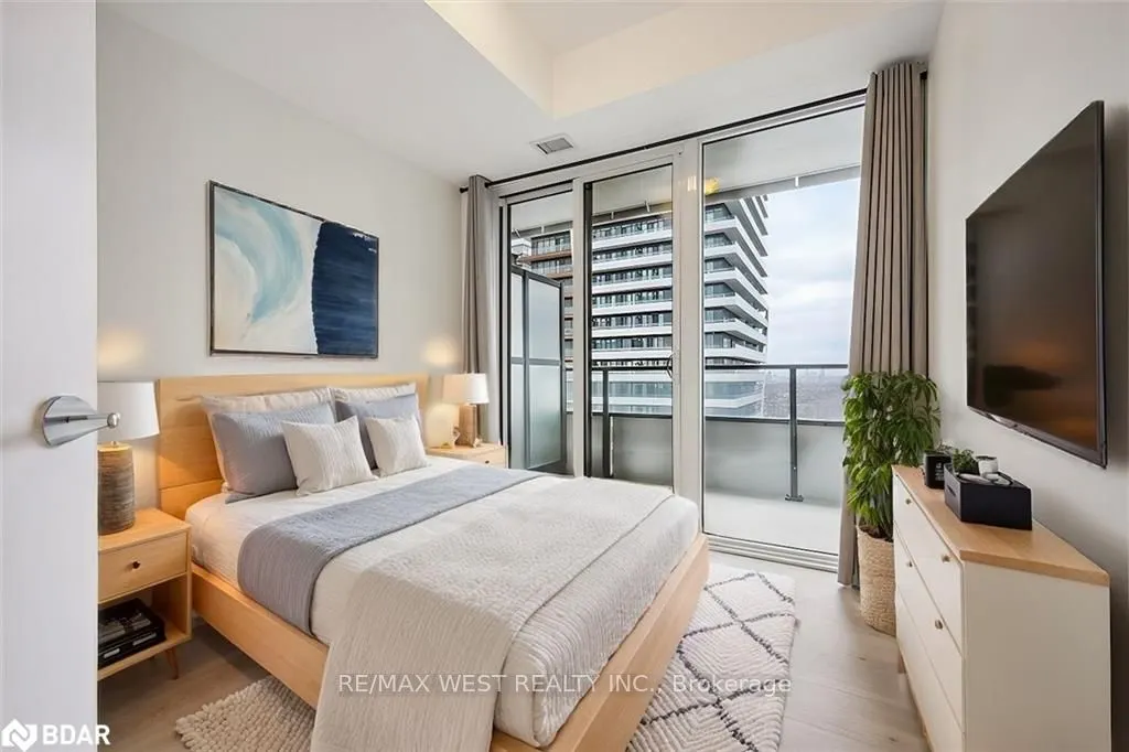 20 Shore Breeze Drive, #2604