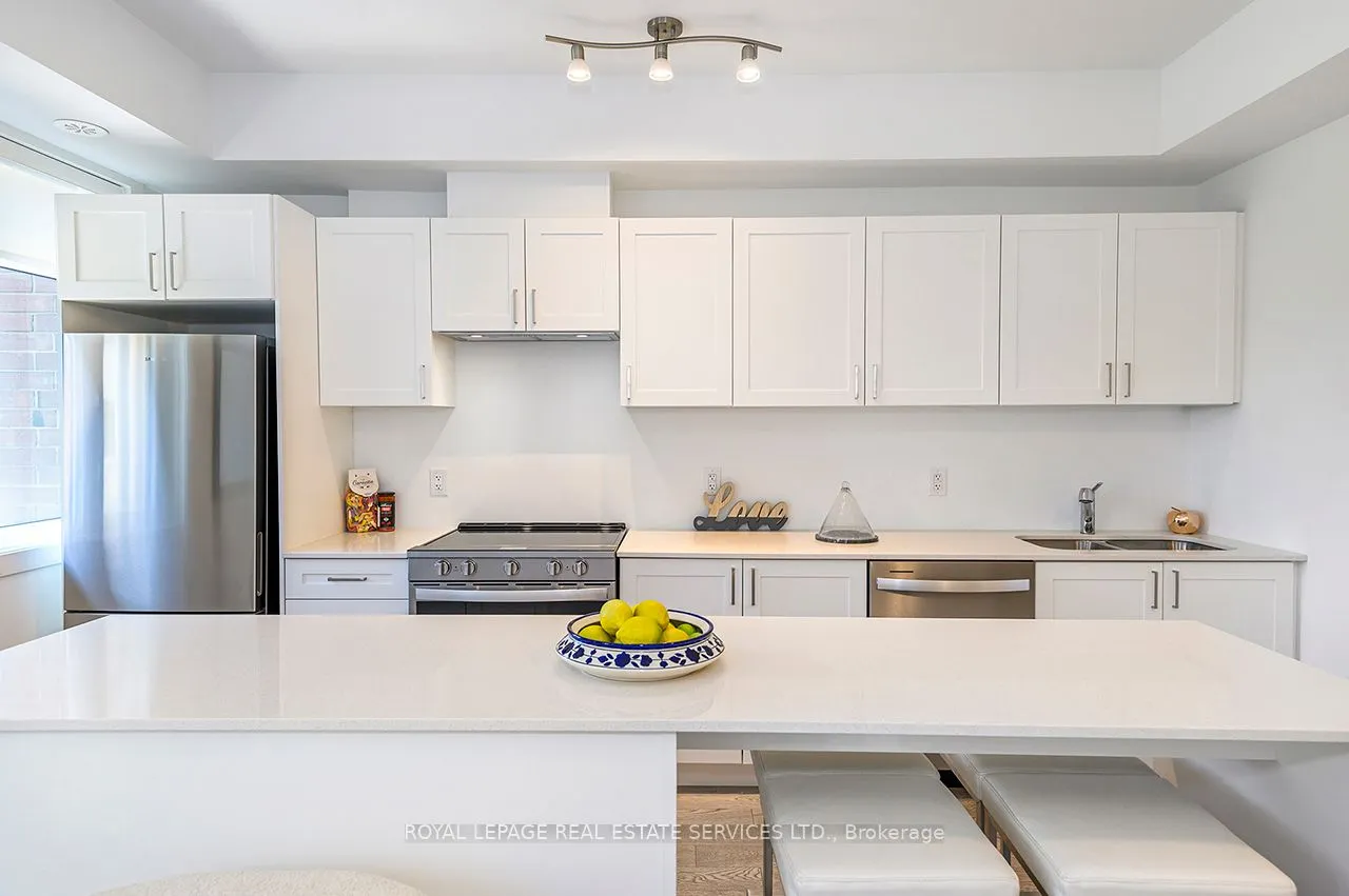1075 Douglas McCurdy Common, #251