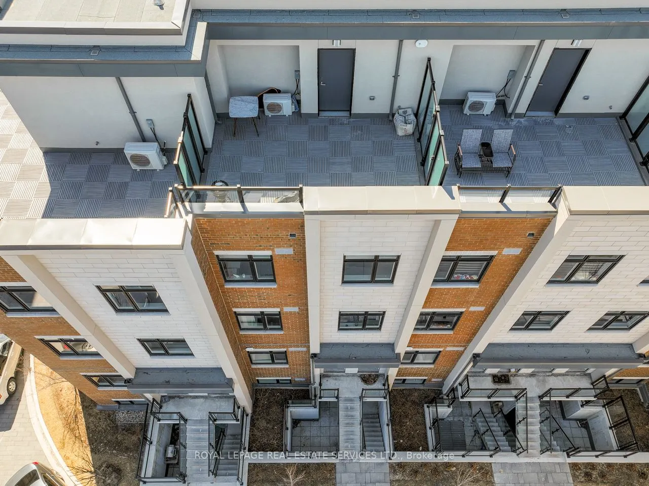 1075 Douglas McCurdy Common, #251