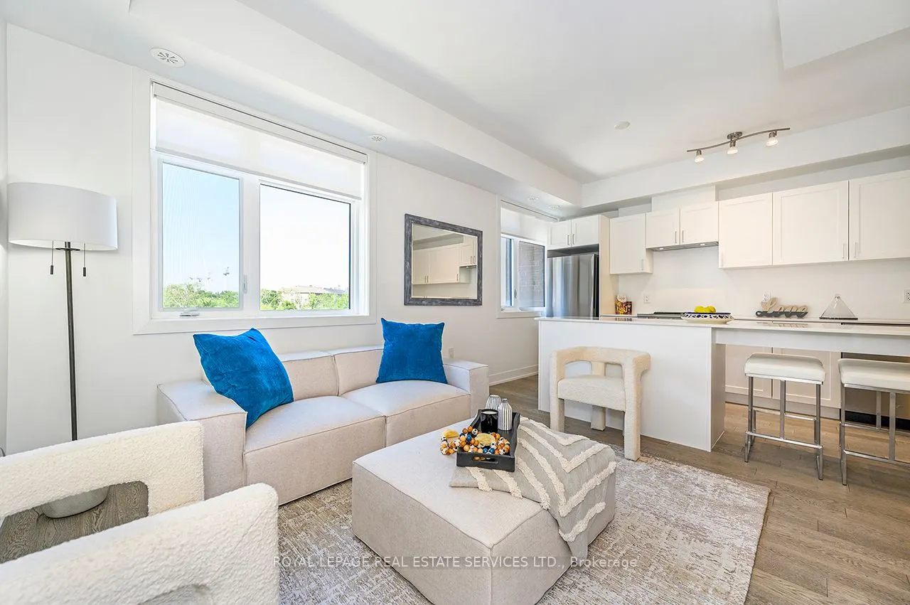 1075 Douglas McCurdy Common, #251